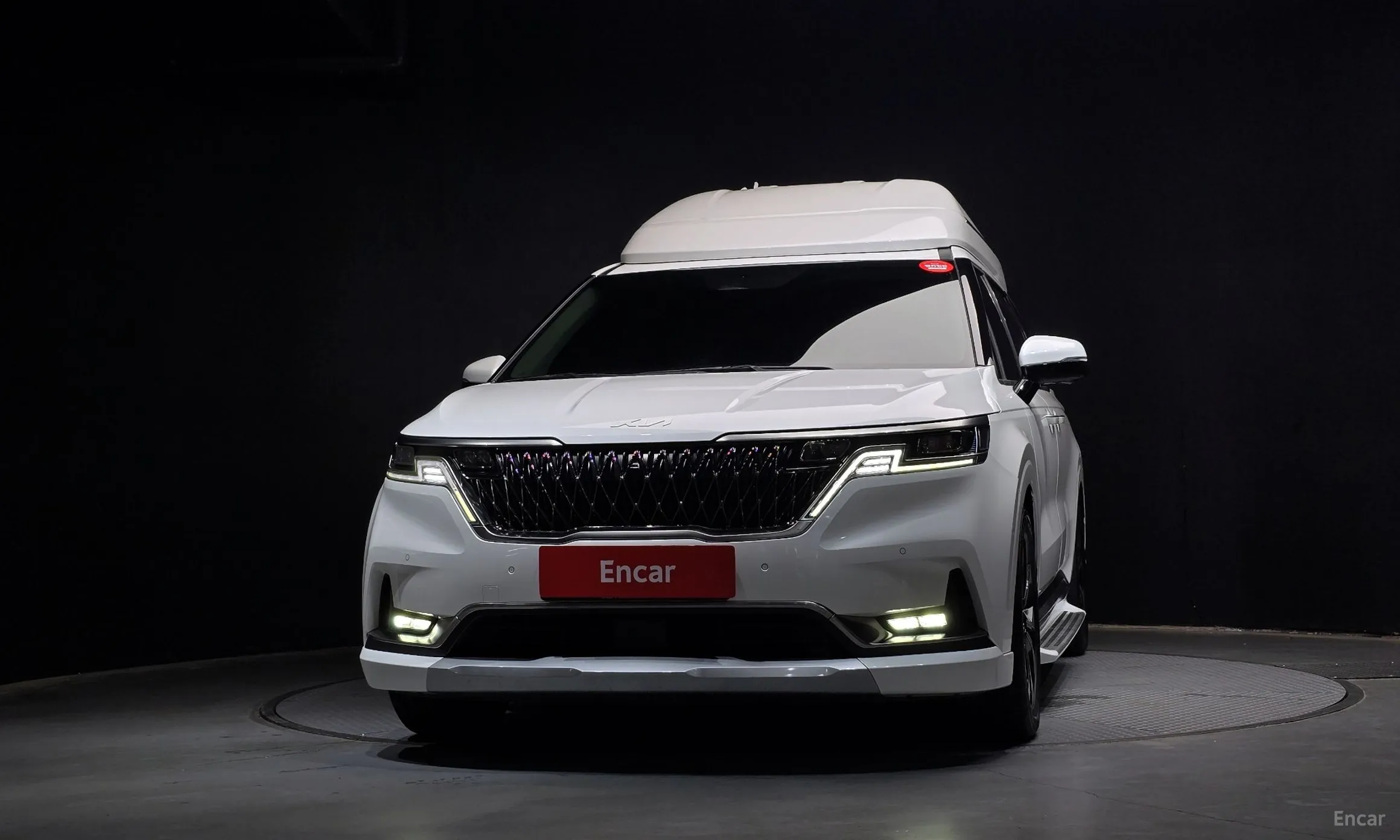 Kia Carnival Gen 4 превью 3