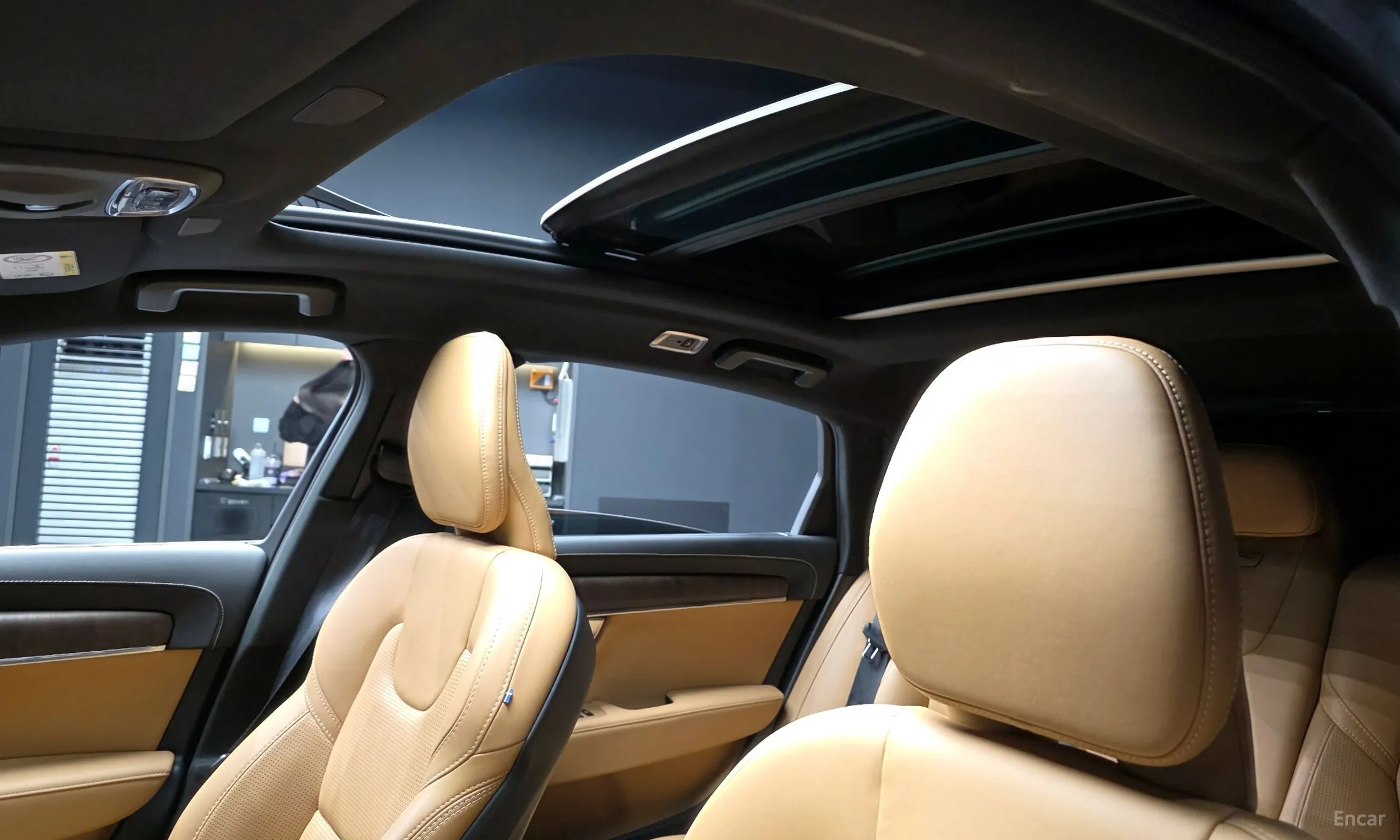 Volvo S90 превью 19