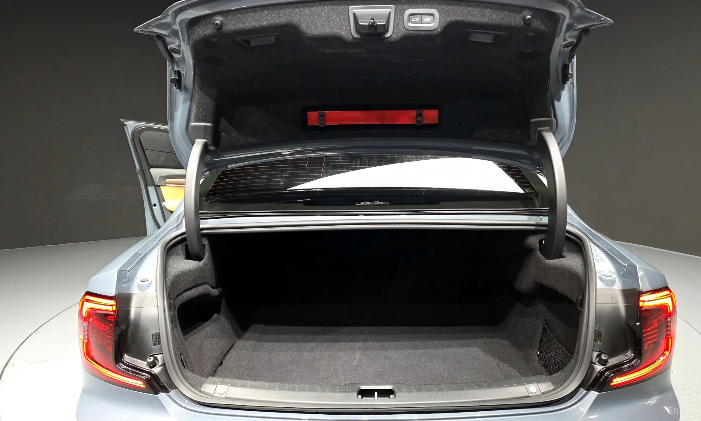 Volvo S90 превью 20