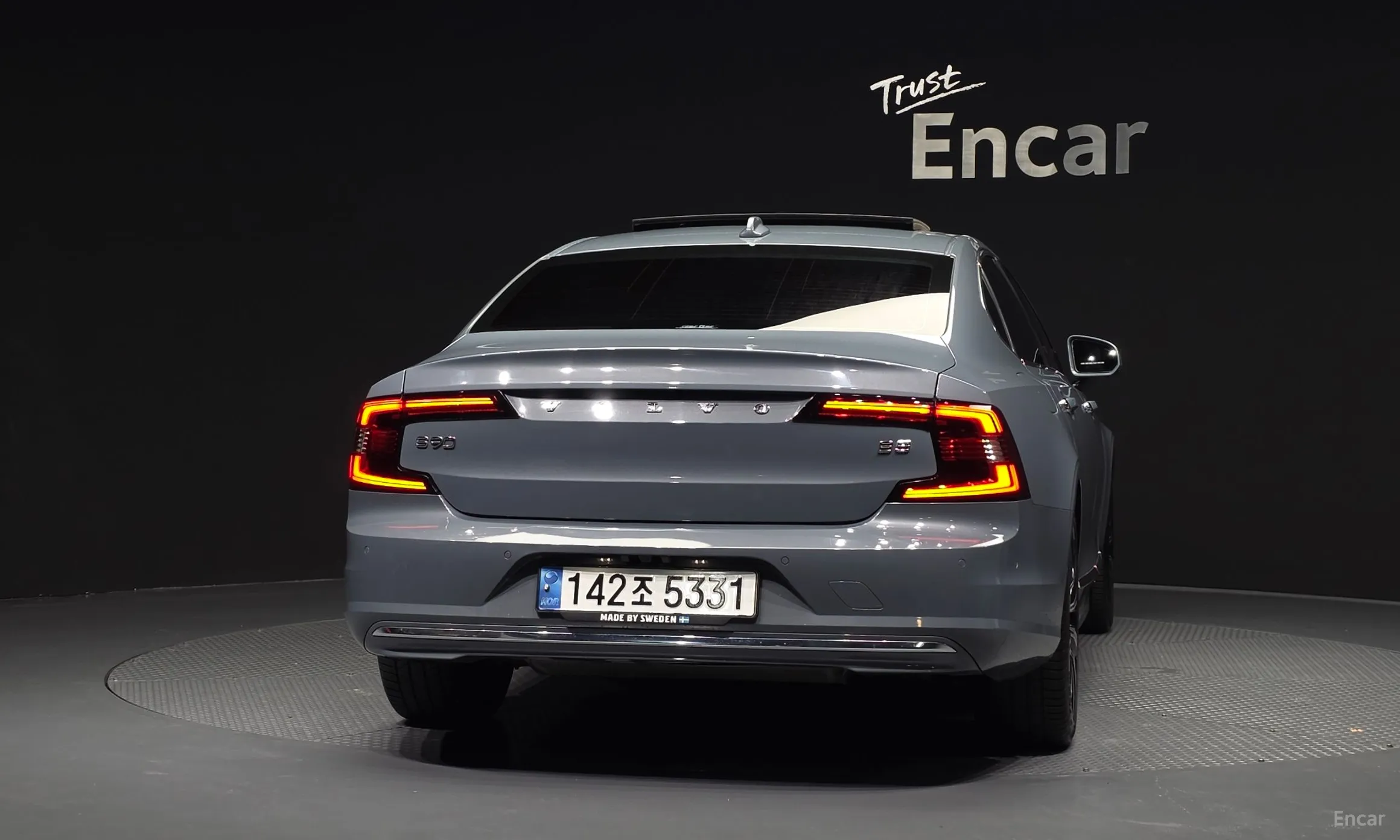 Volvo S90 превью 4