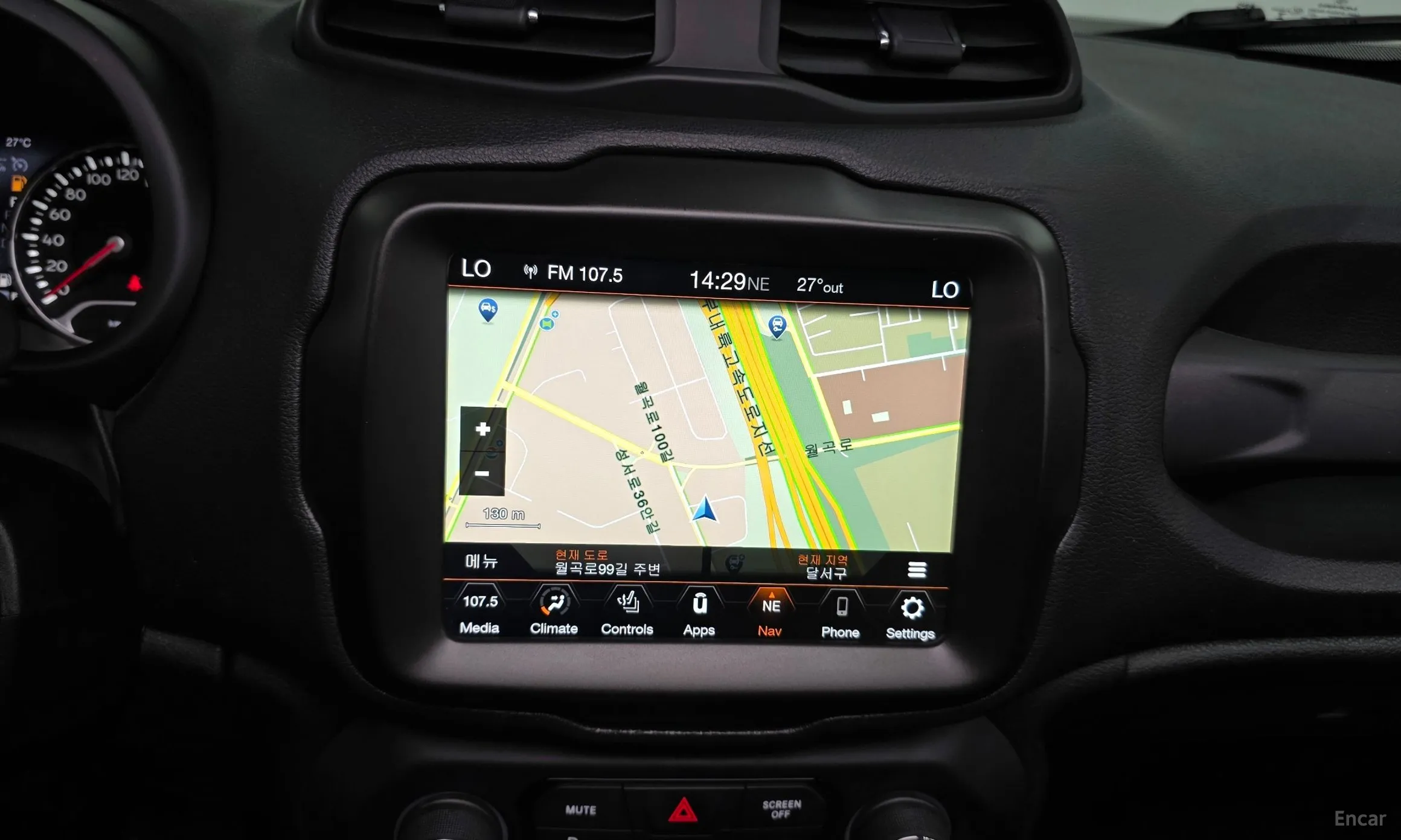 Jeep Renegade превью 14