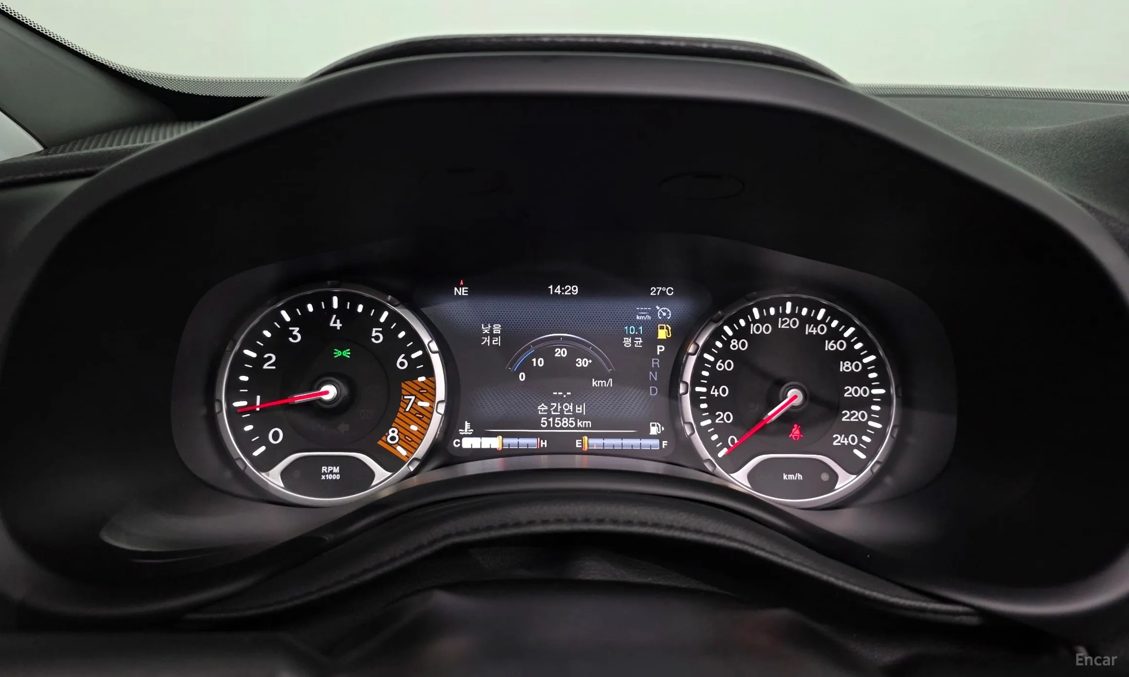 Jeep Renegade превью 8