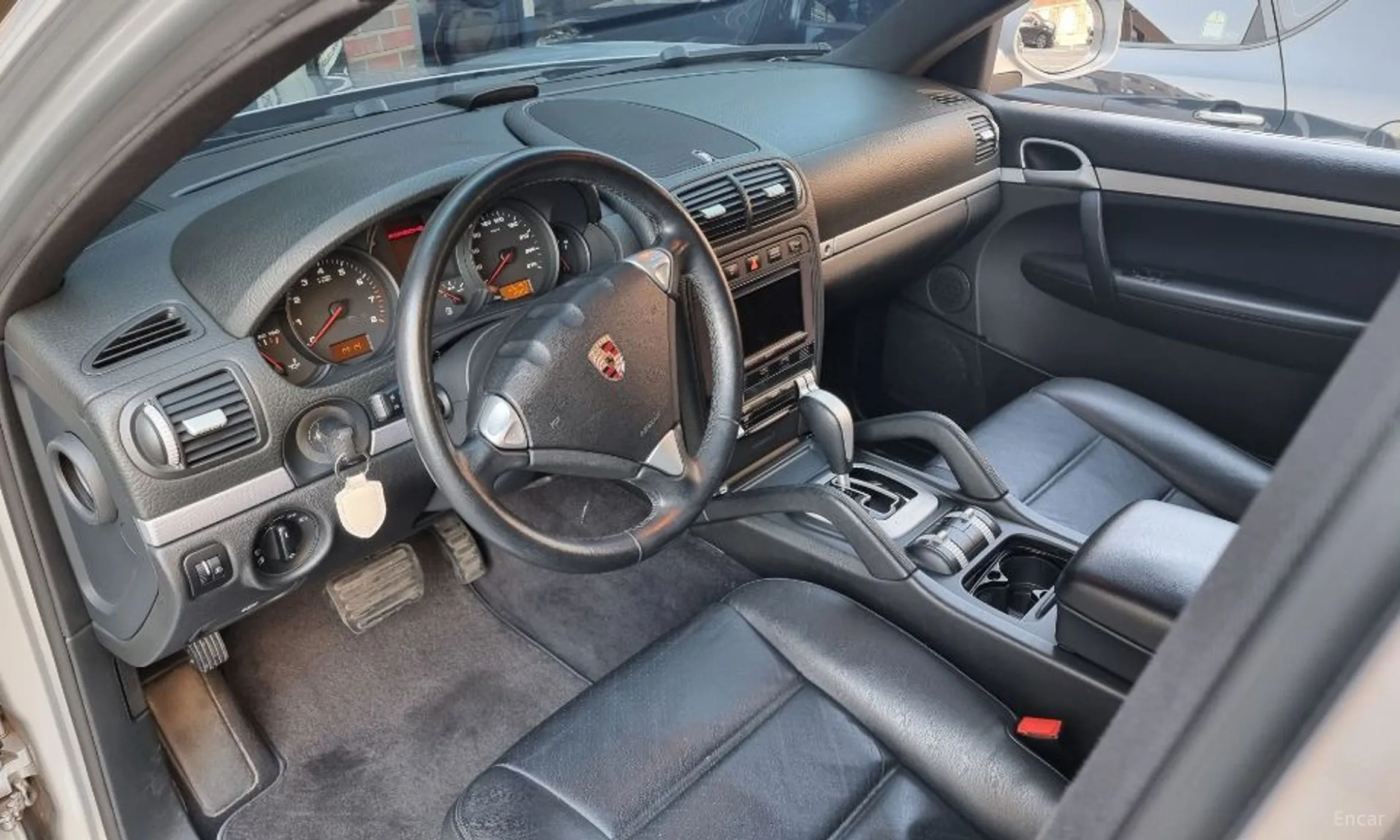 Porsche Cayenne превью 15