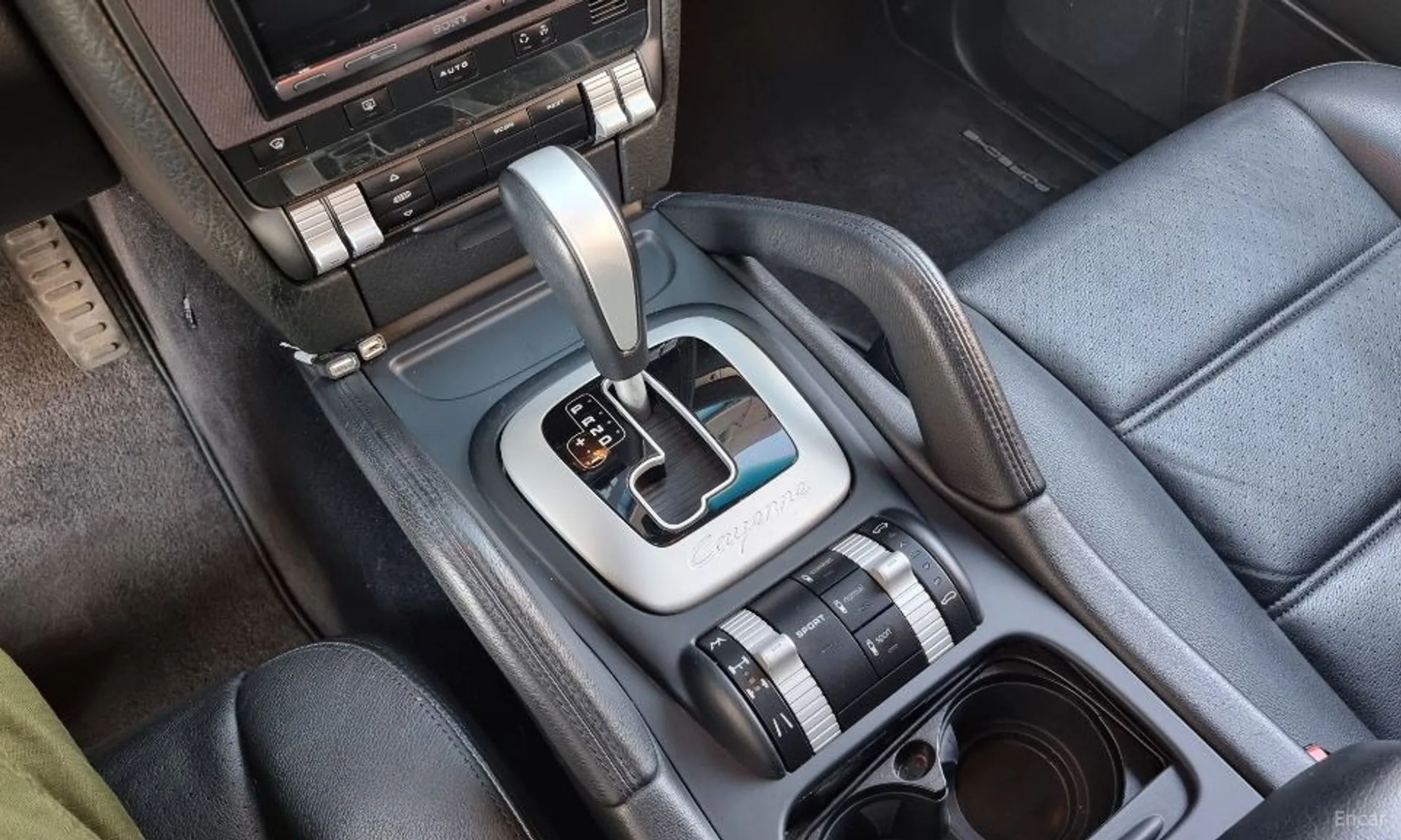 Porsche Cayenne превью 18