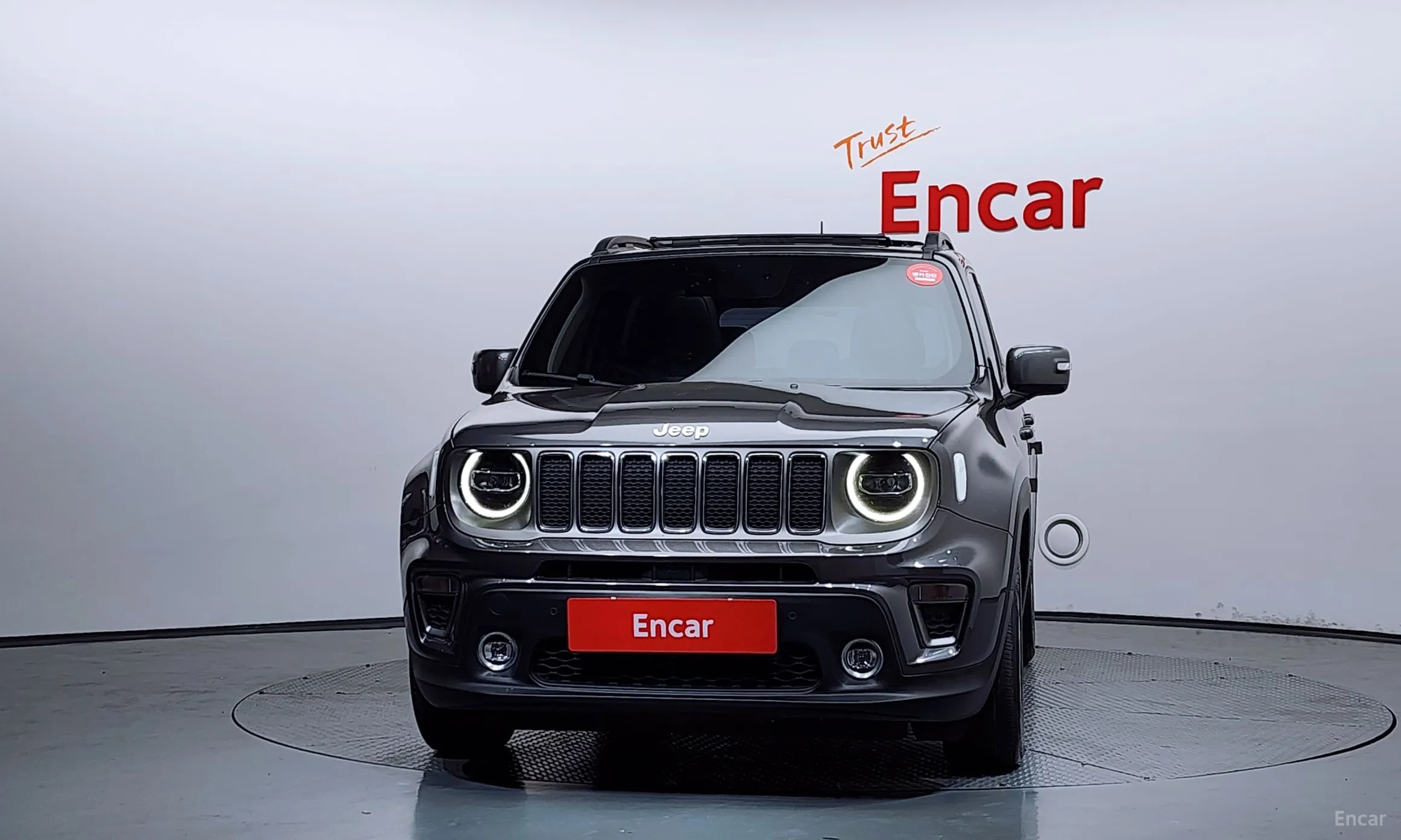 Jeep Renegade превью 3