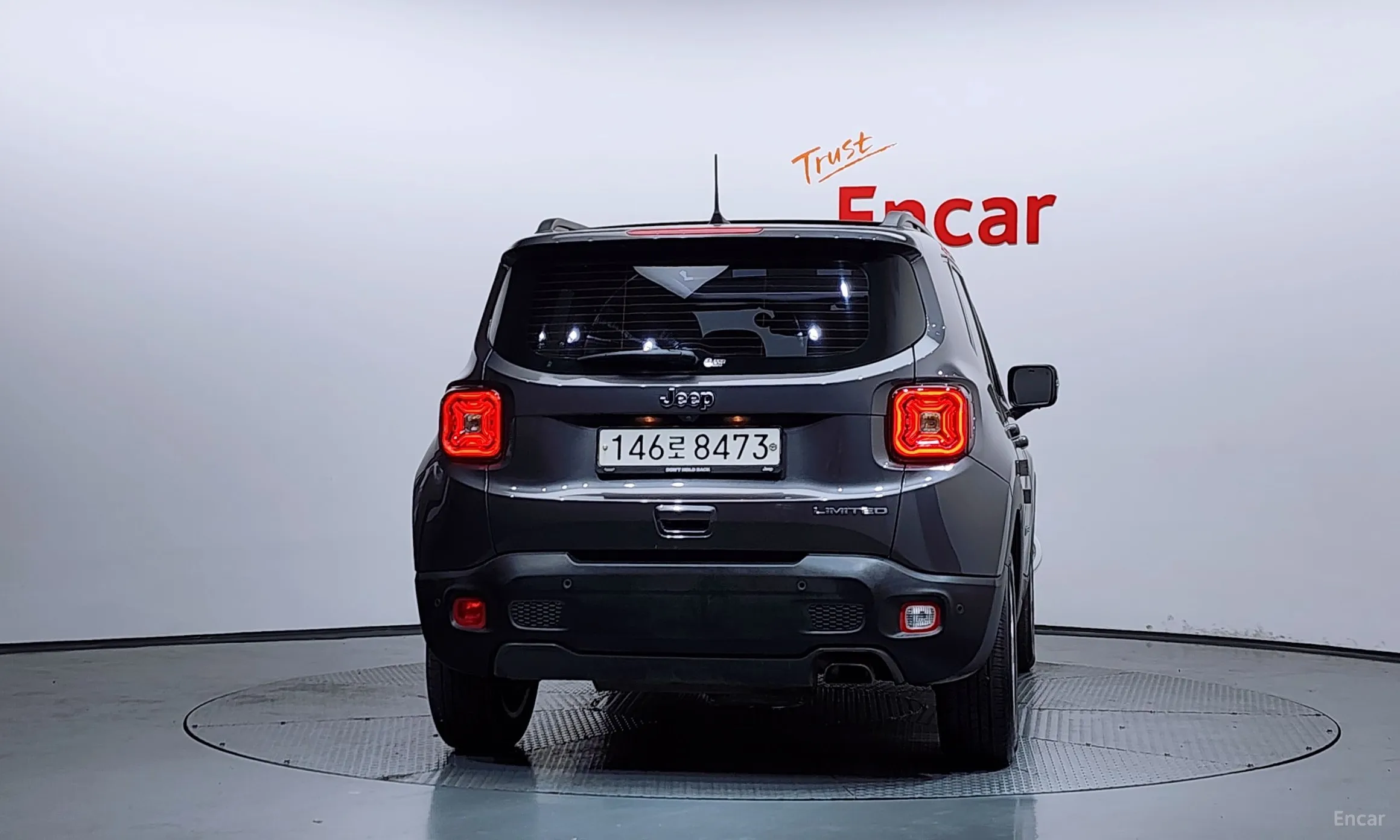 Jeep Renegade превью 4