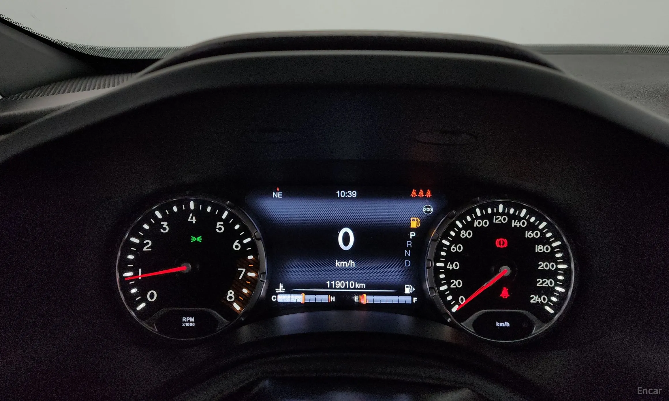 Jeep Renegade превью 8