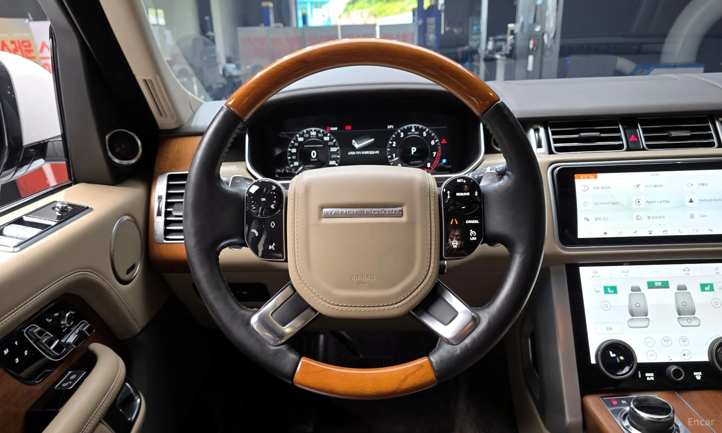 Land Rover Range Rover 4th Generation превью 12