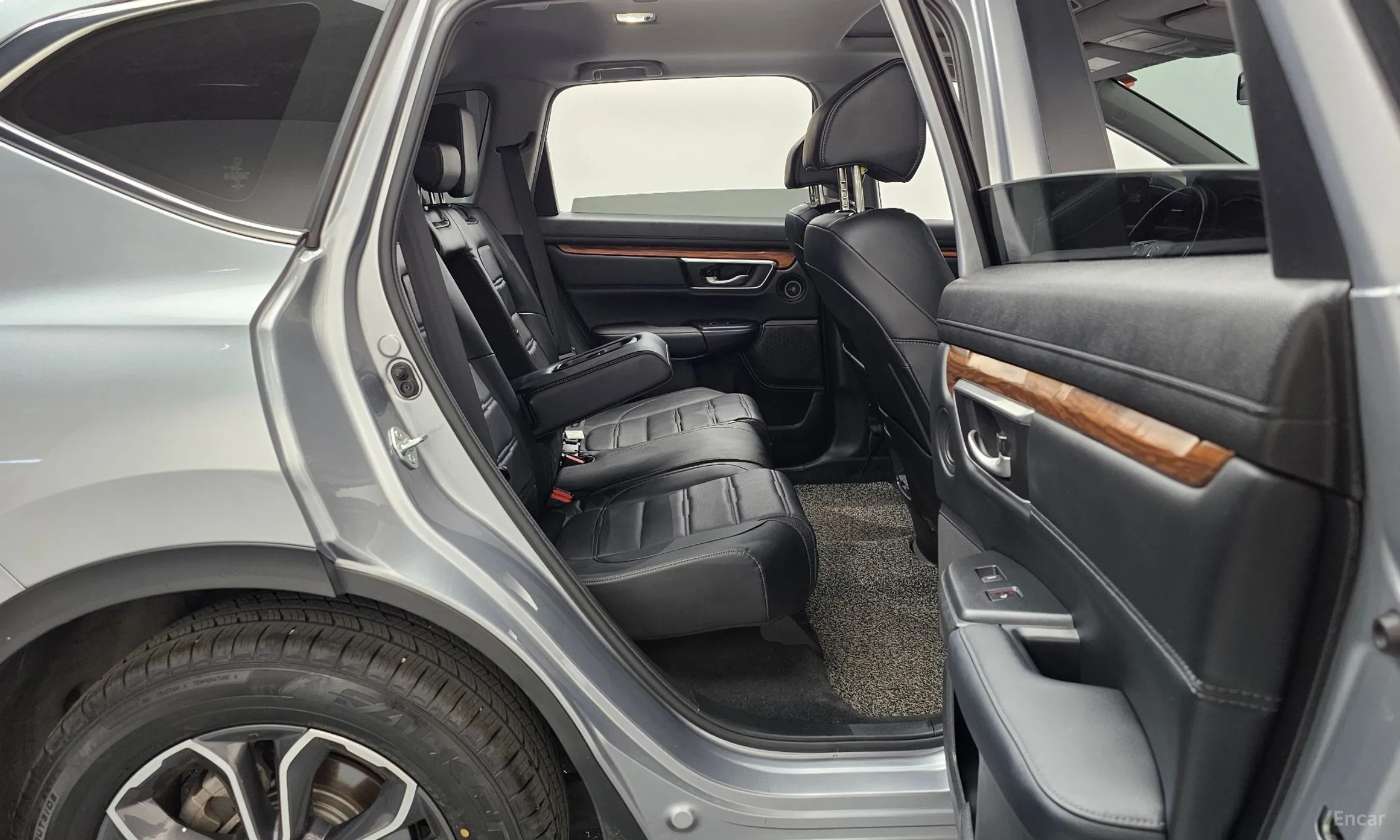 Honda CR-V 5th generation превью 11