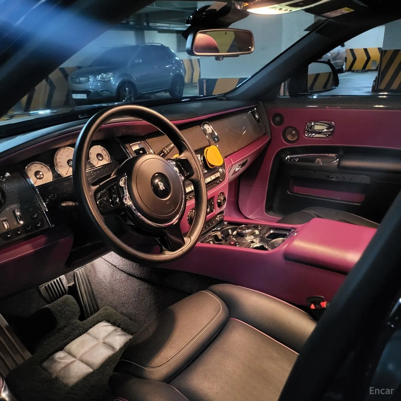 Rolls-Royce Ghost превью 11