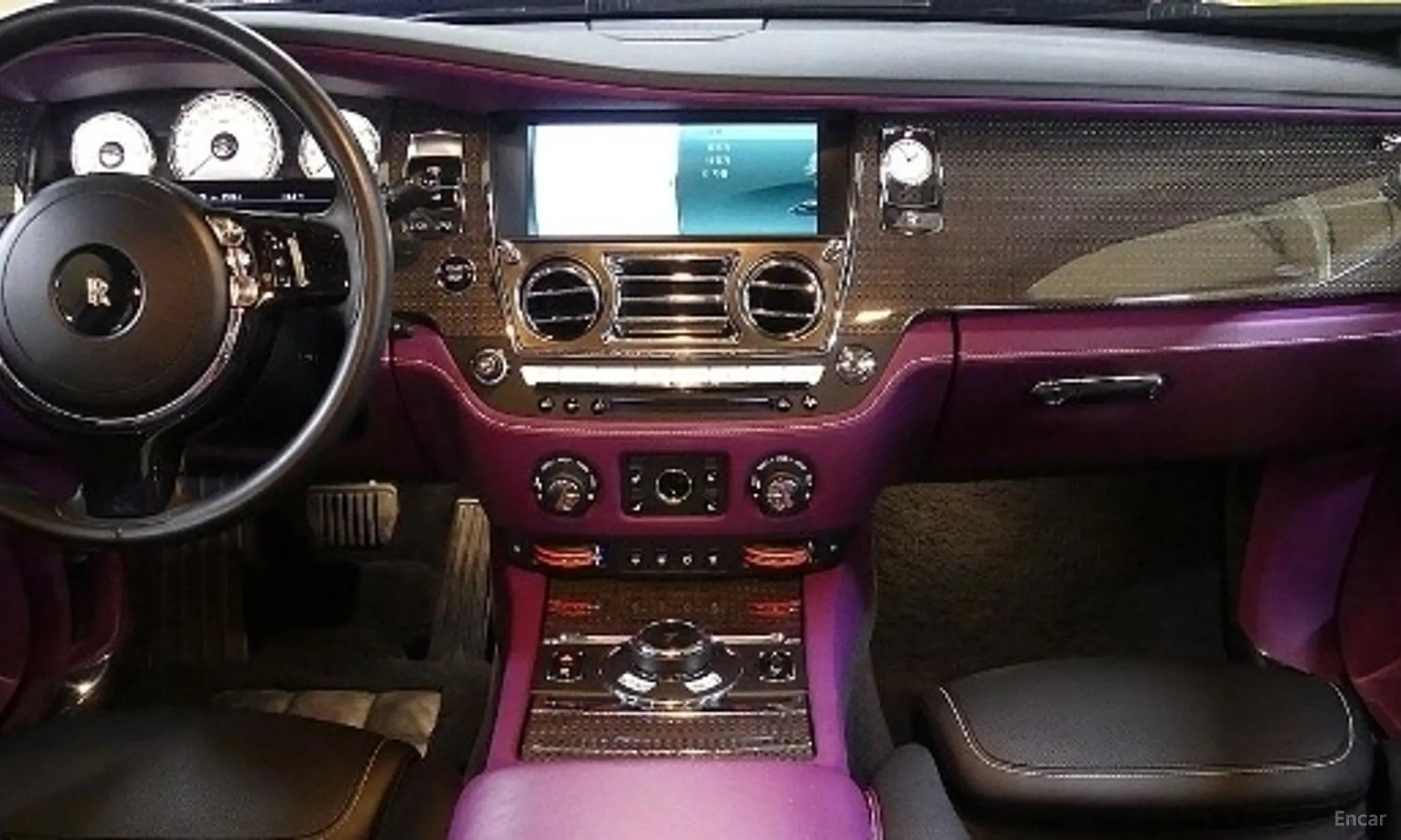 Rolls-Royce Ghost превью 9