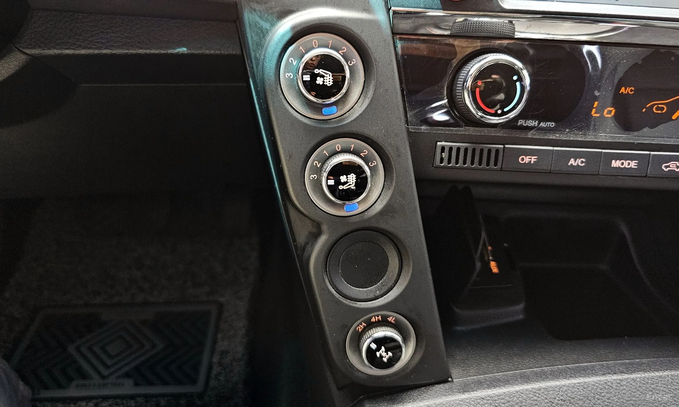 KG Mobility (SsangYong) Korando Sports превью 17