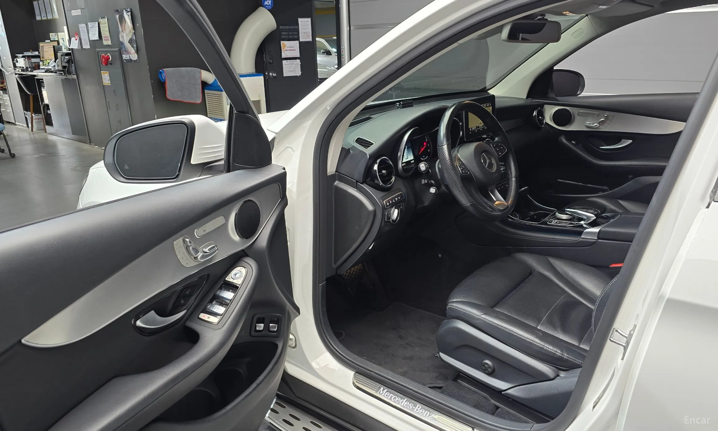 Mercedes Benz GLC-Class X253 превью 10