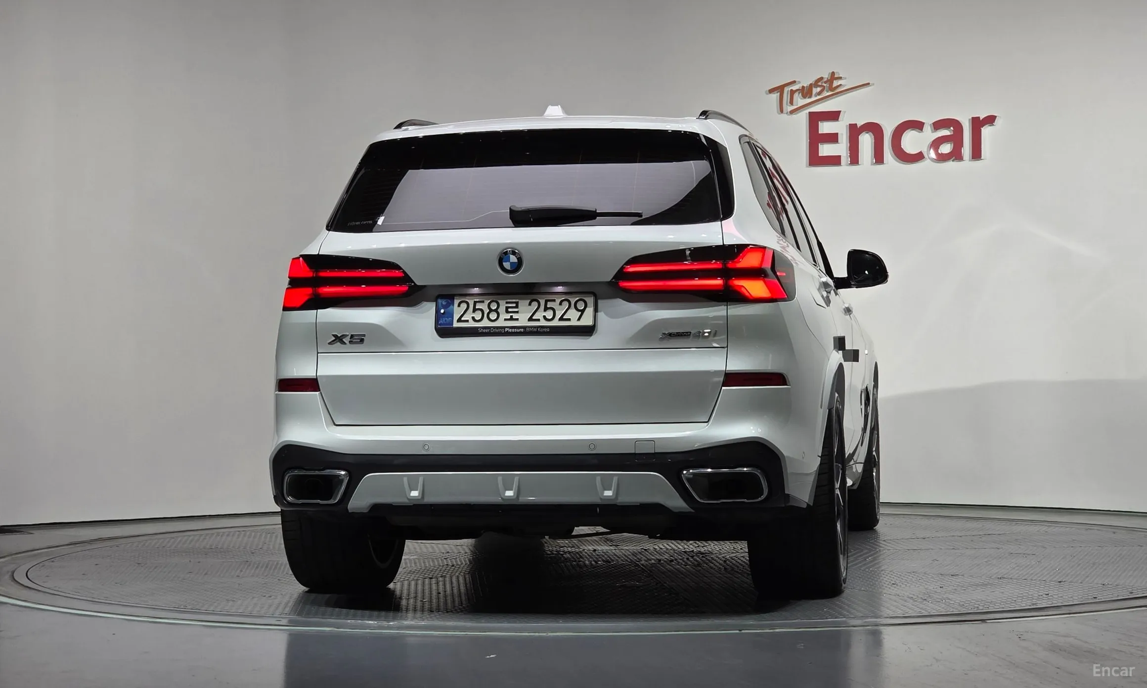 BMW X5 (G05) превью 4