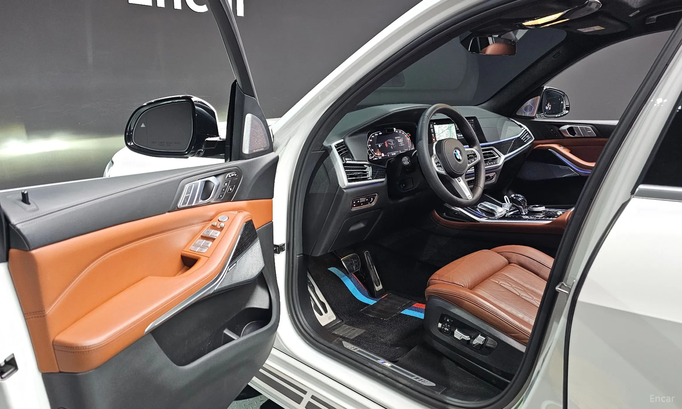 BMW X7 (G07) превью 10