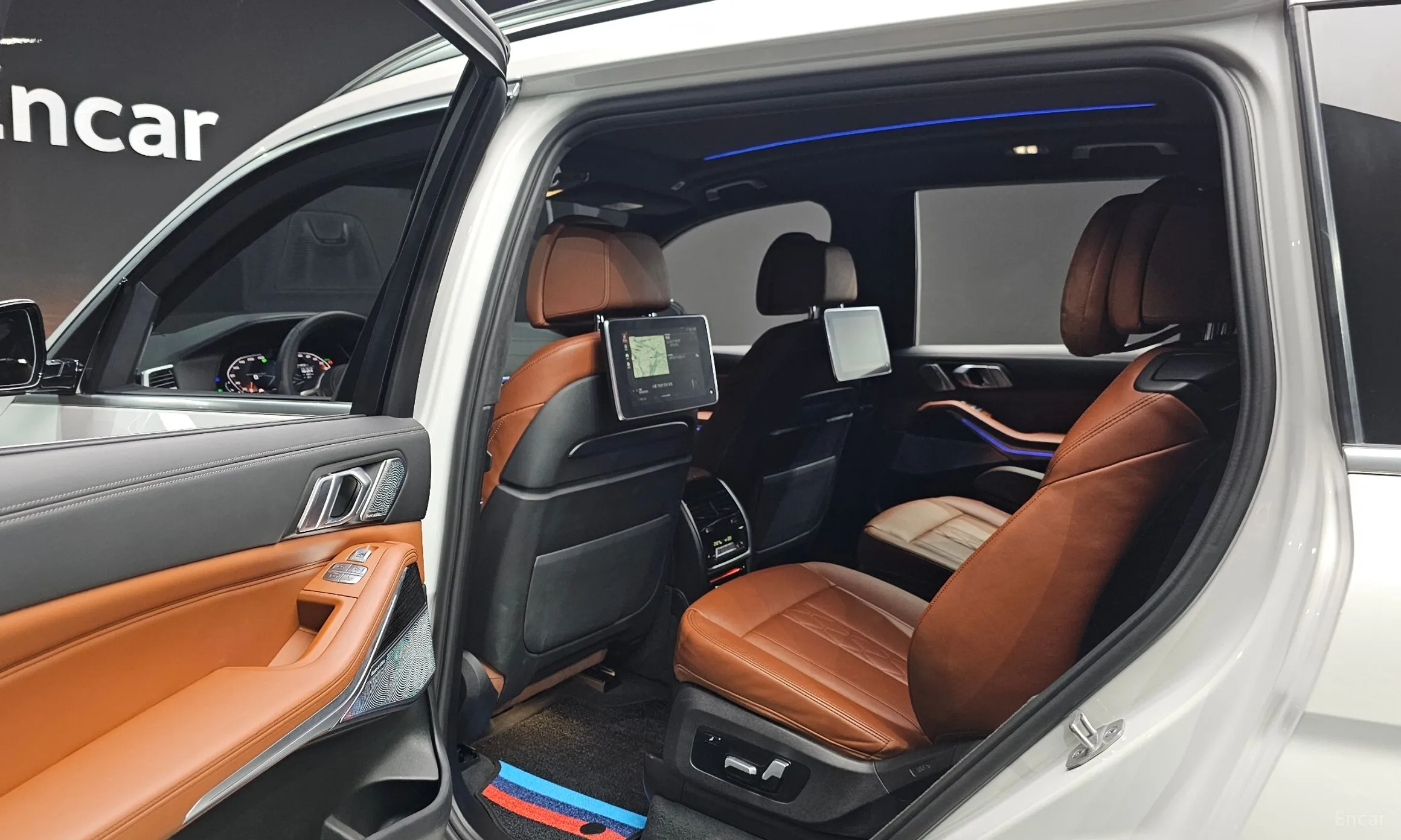 BMW X7 (G07) превью 12