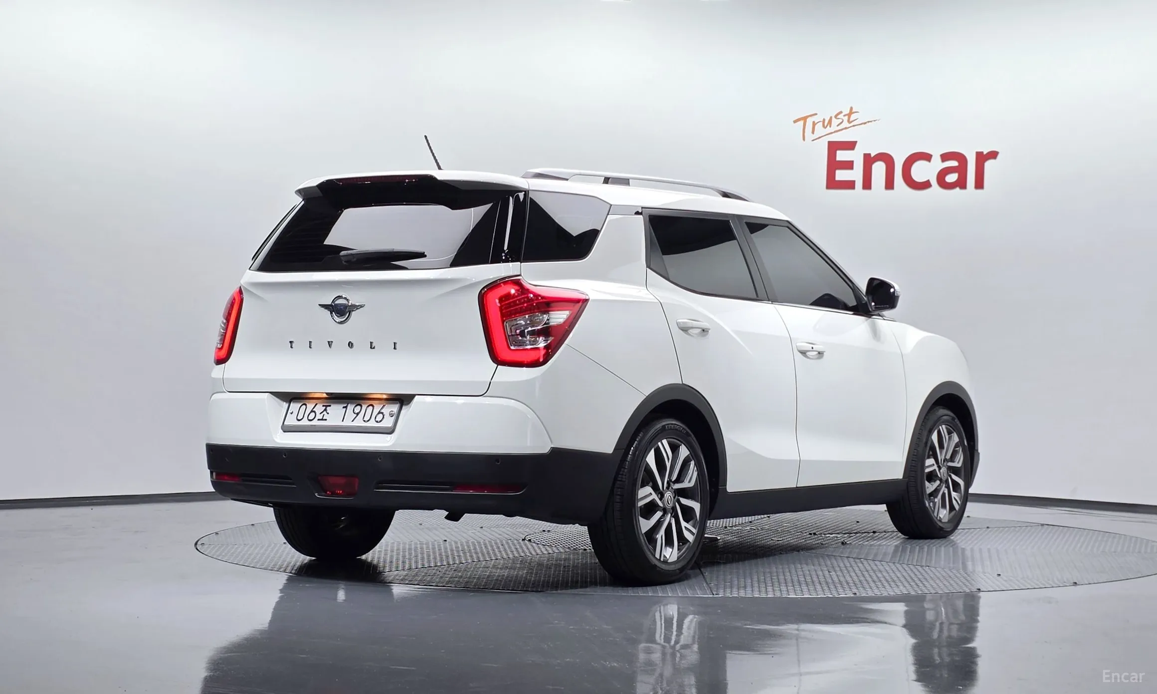KG Mobility (SsangYong) Tivoli Air превью 2