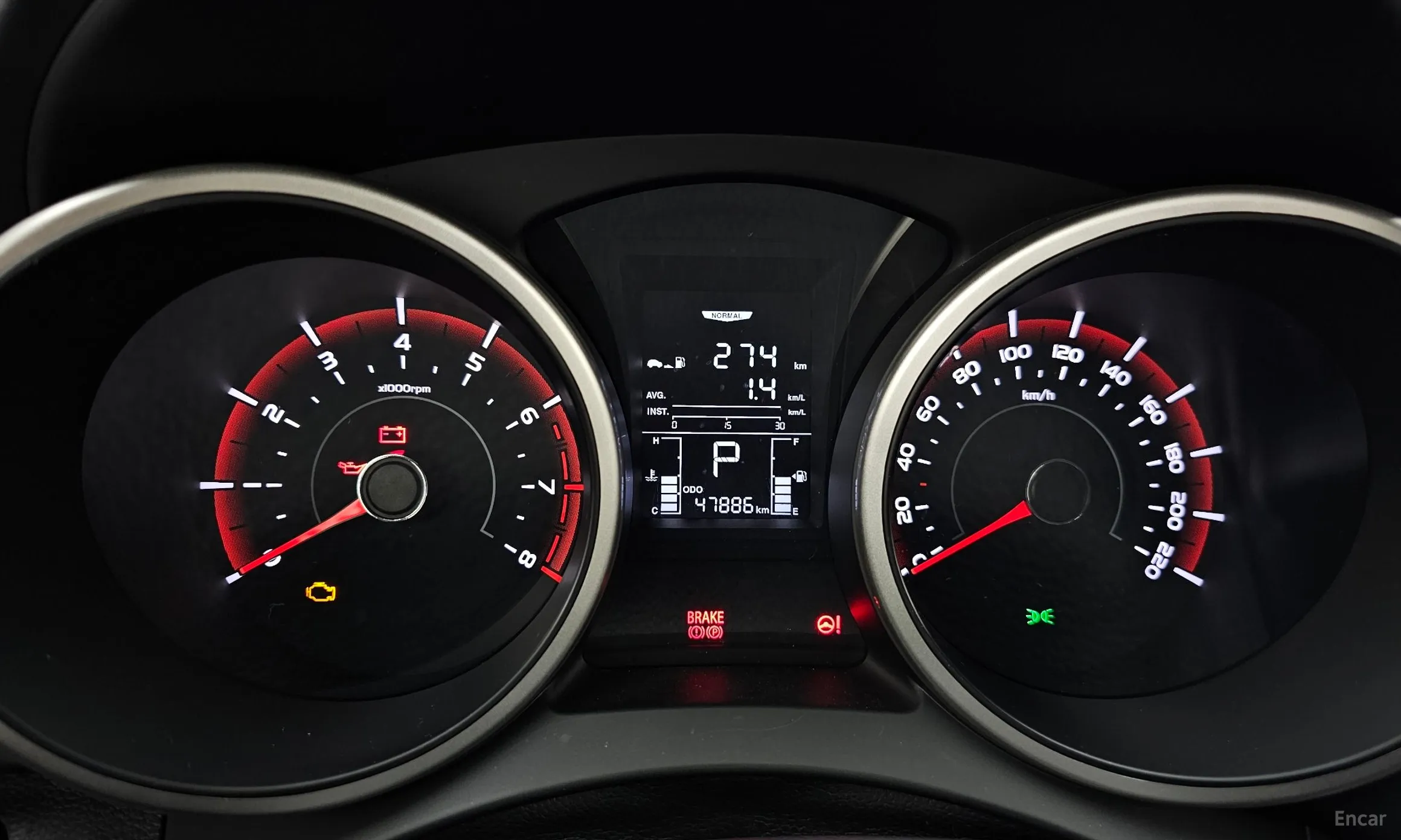 KG Mobility (SsangYong) Tivoli Air превью 8