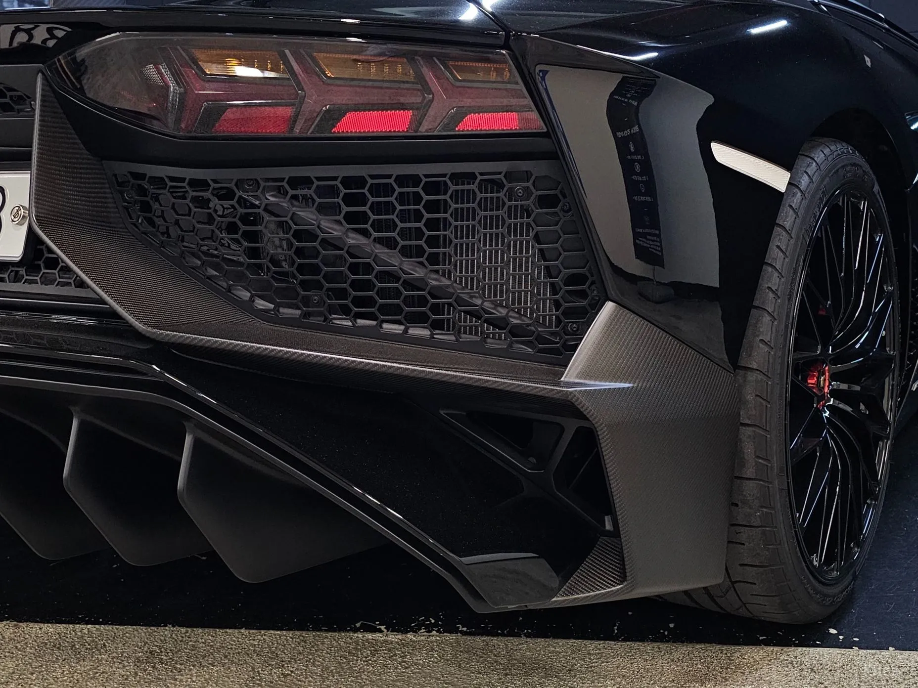 Lamborghini Aventador превью 11