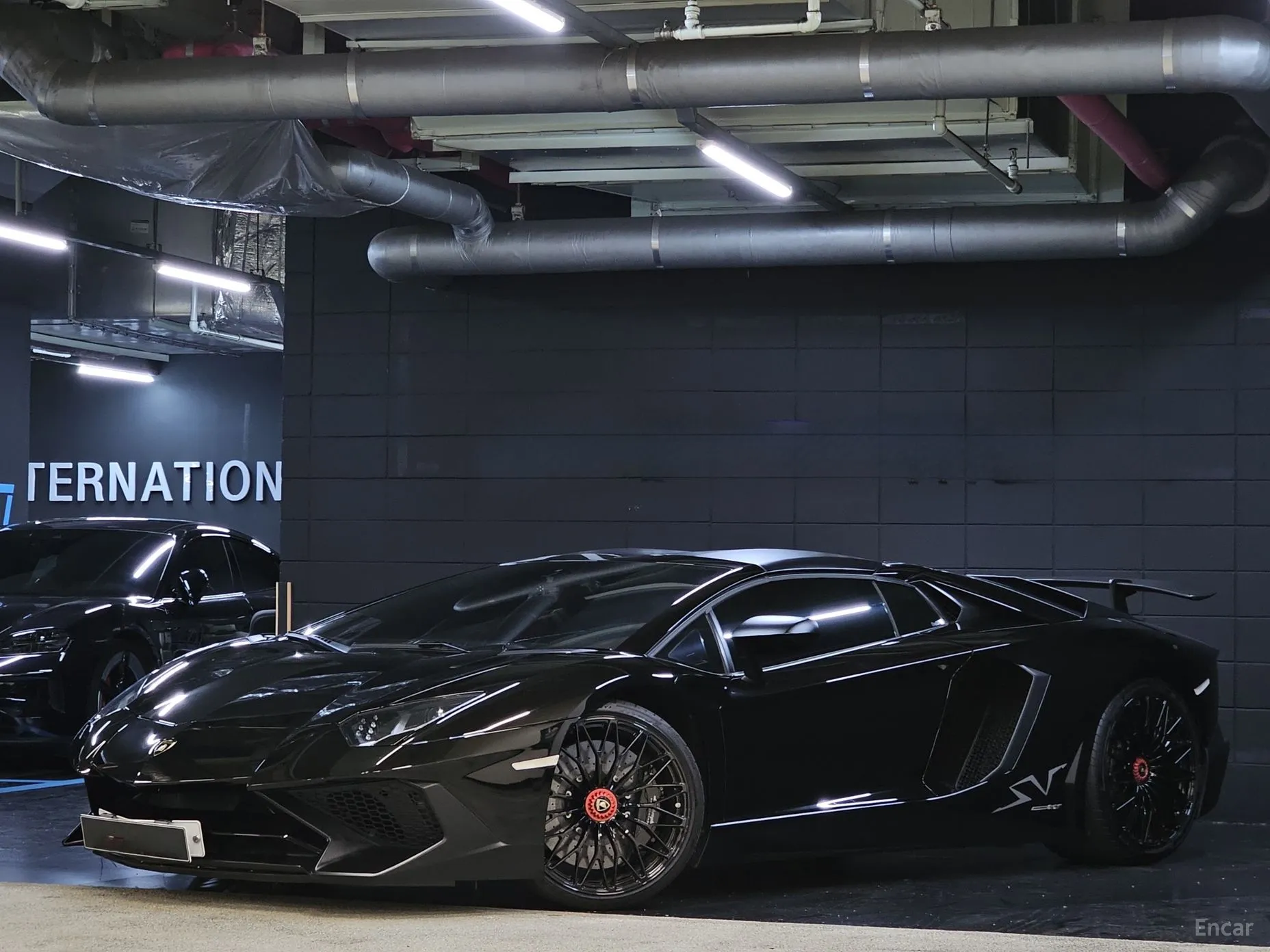 Lamborghini Aventador