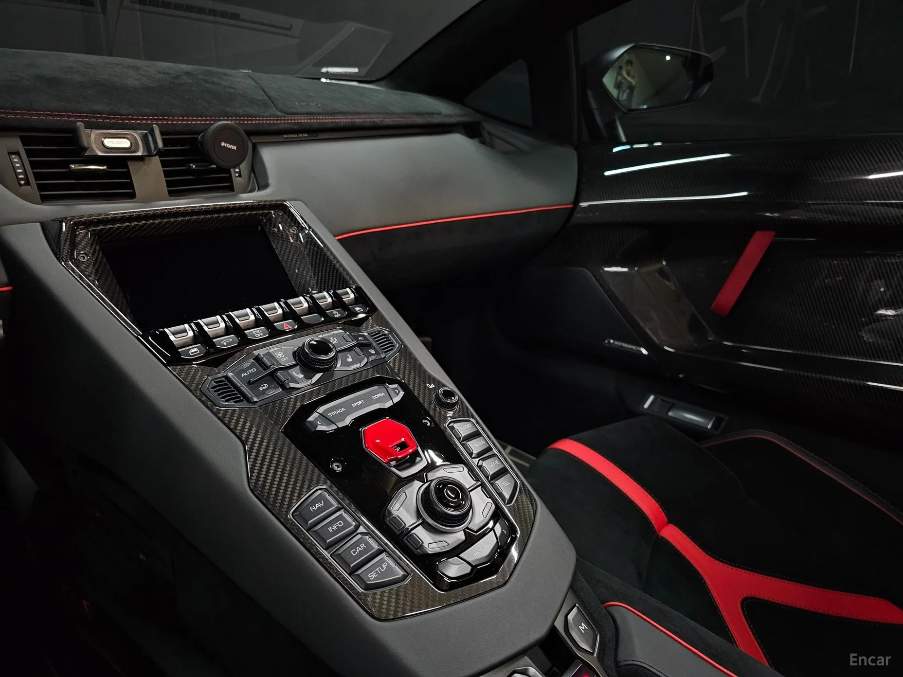 Lamborghini Aventador превью 19
