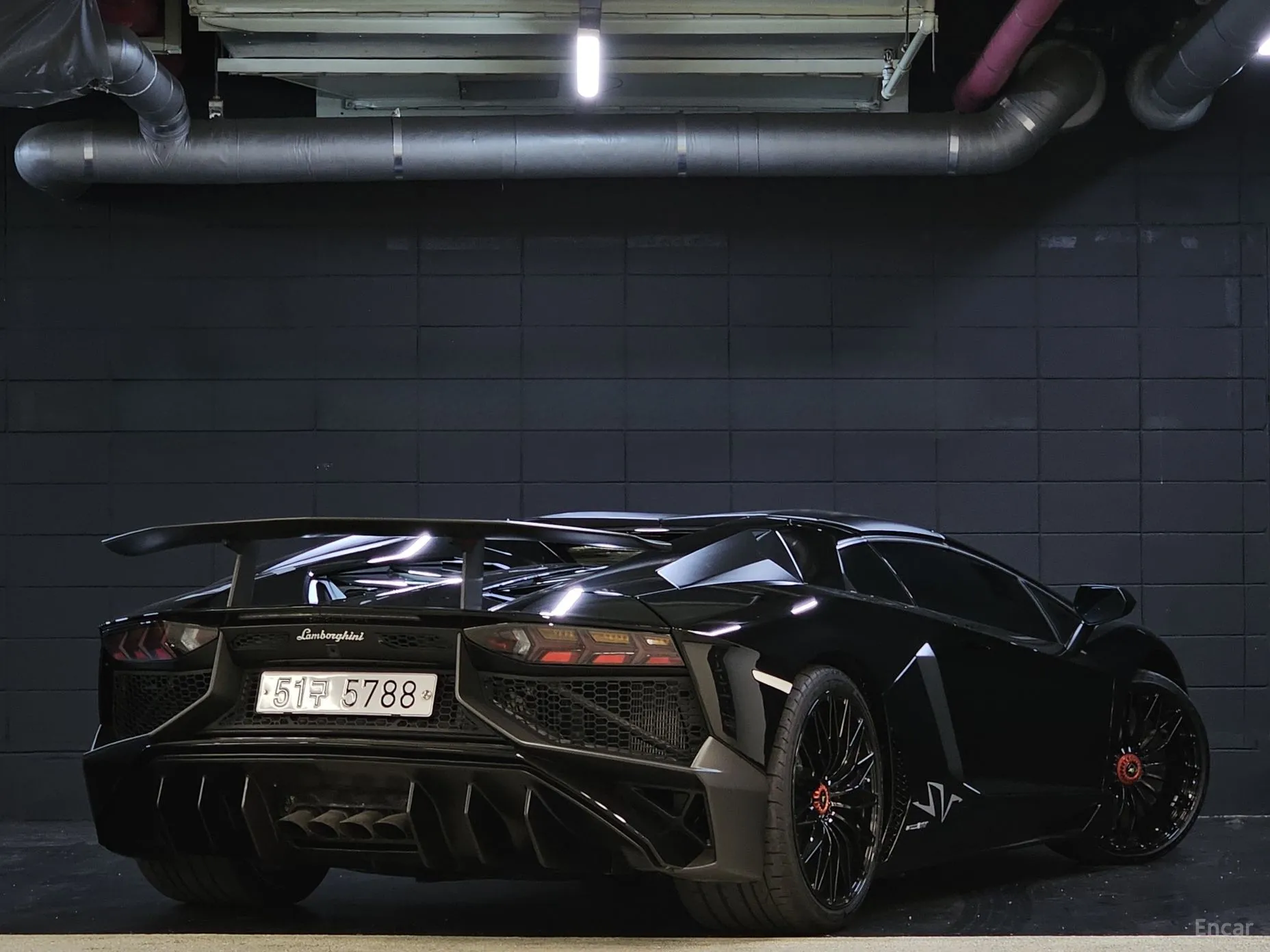 Lamborghini Aventador превью 4