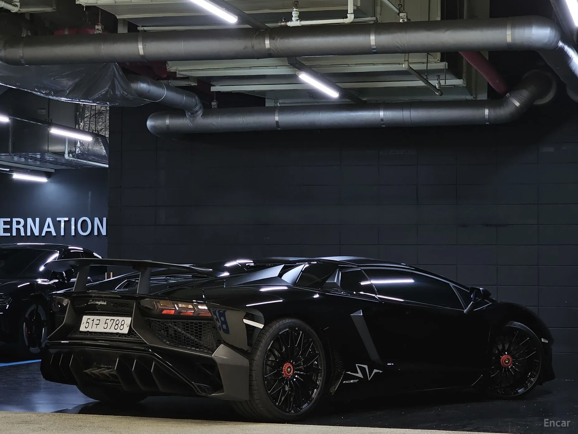 Lamborghini Aventador превью 5