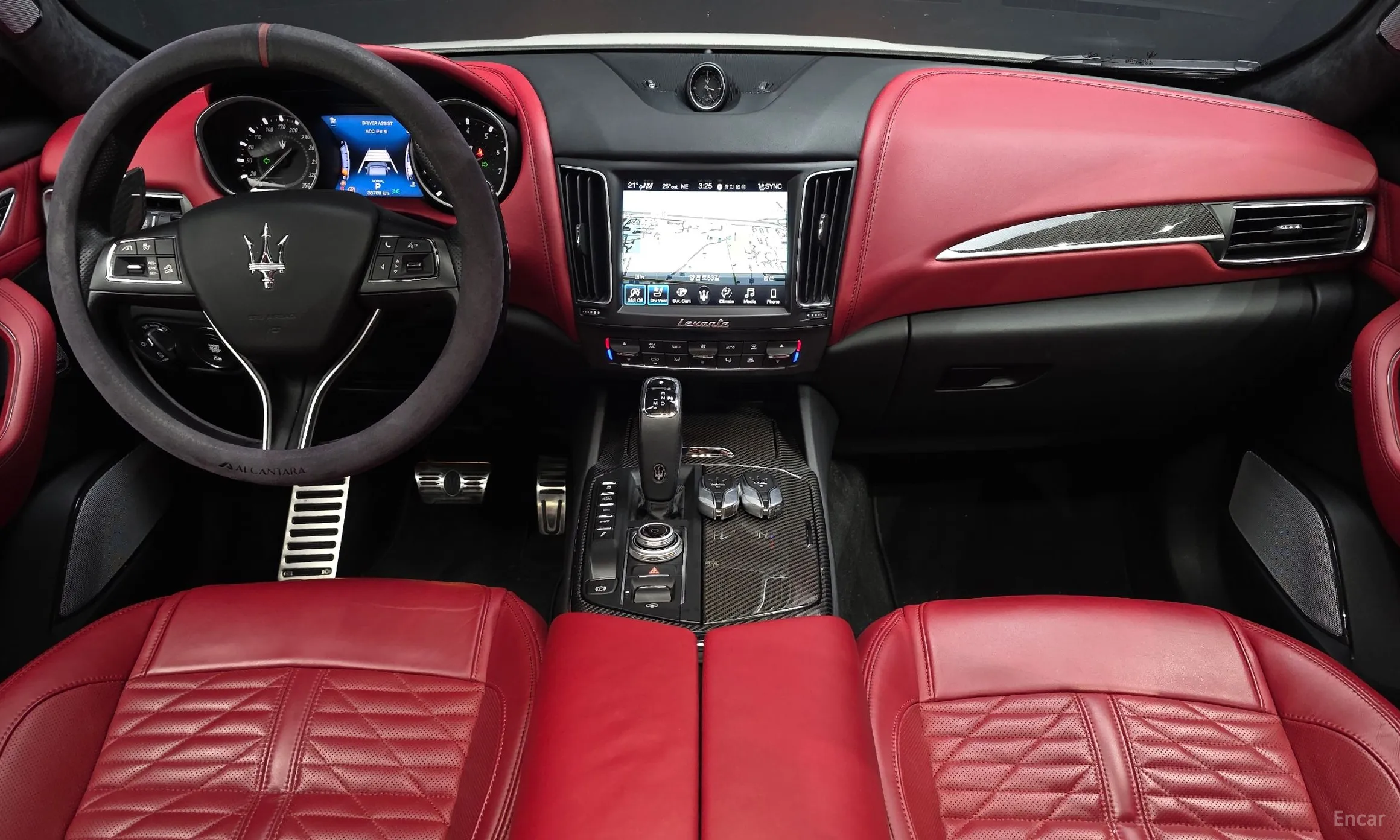 Maserati Levante превью 7