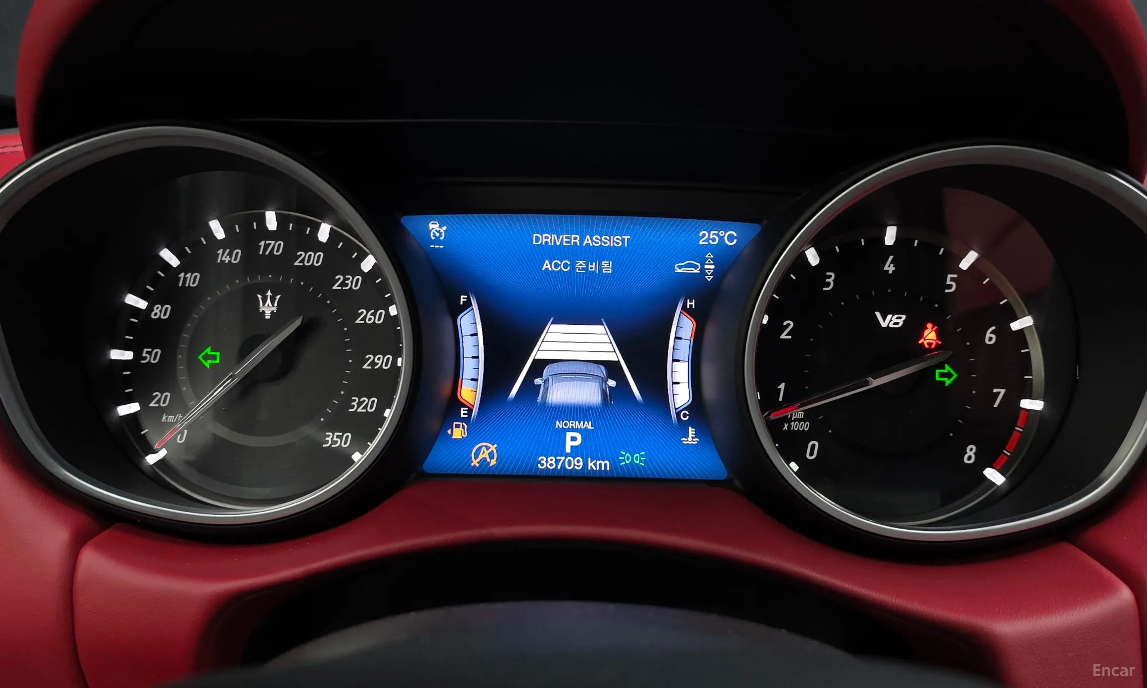 Maserati Levante превью 8
