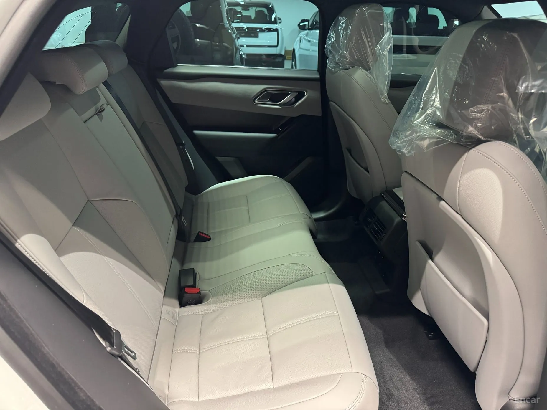 Land Rover Range Rover Bella превью 13
