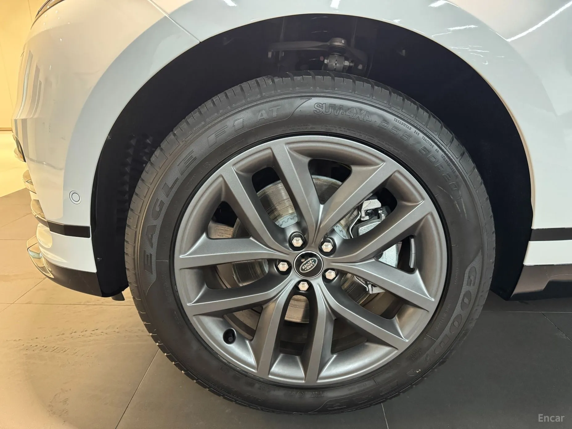 Land Rover Range Rover Bella превью 6