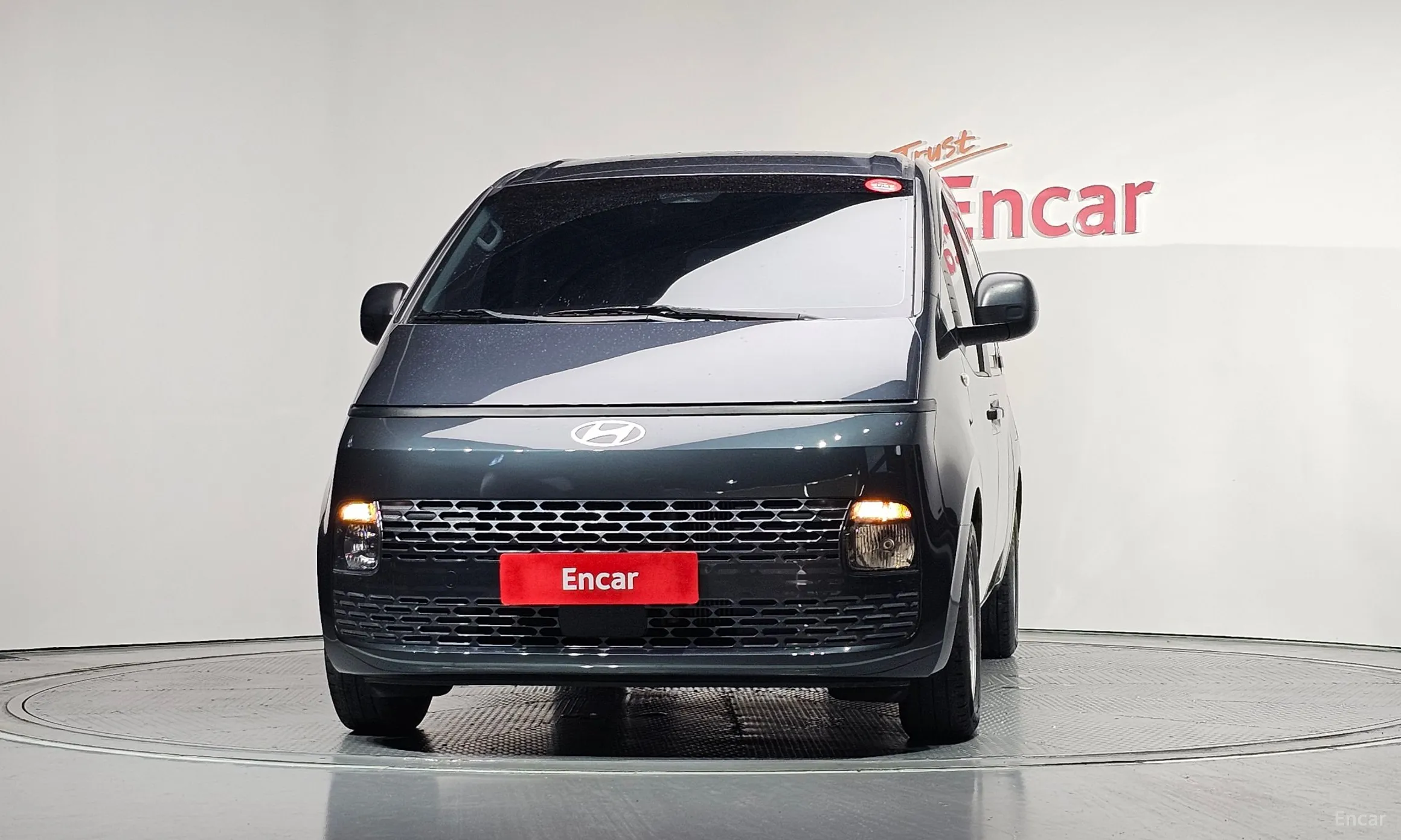 Hyundai Staria превью 3