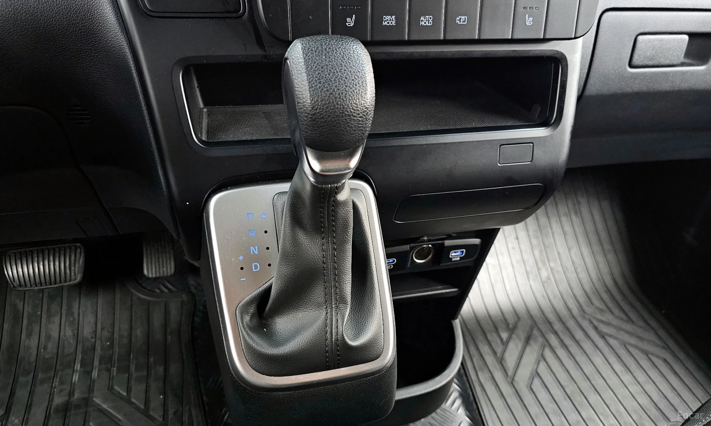 Hyundai Staria превью 9