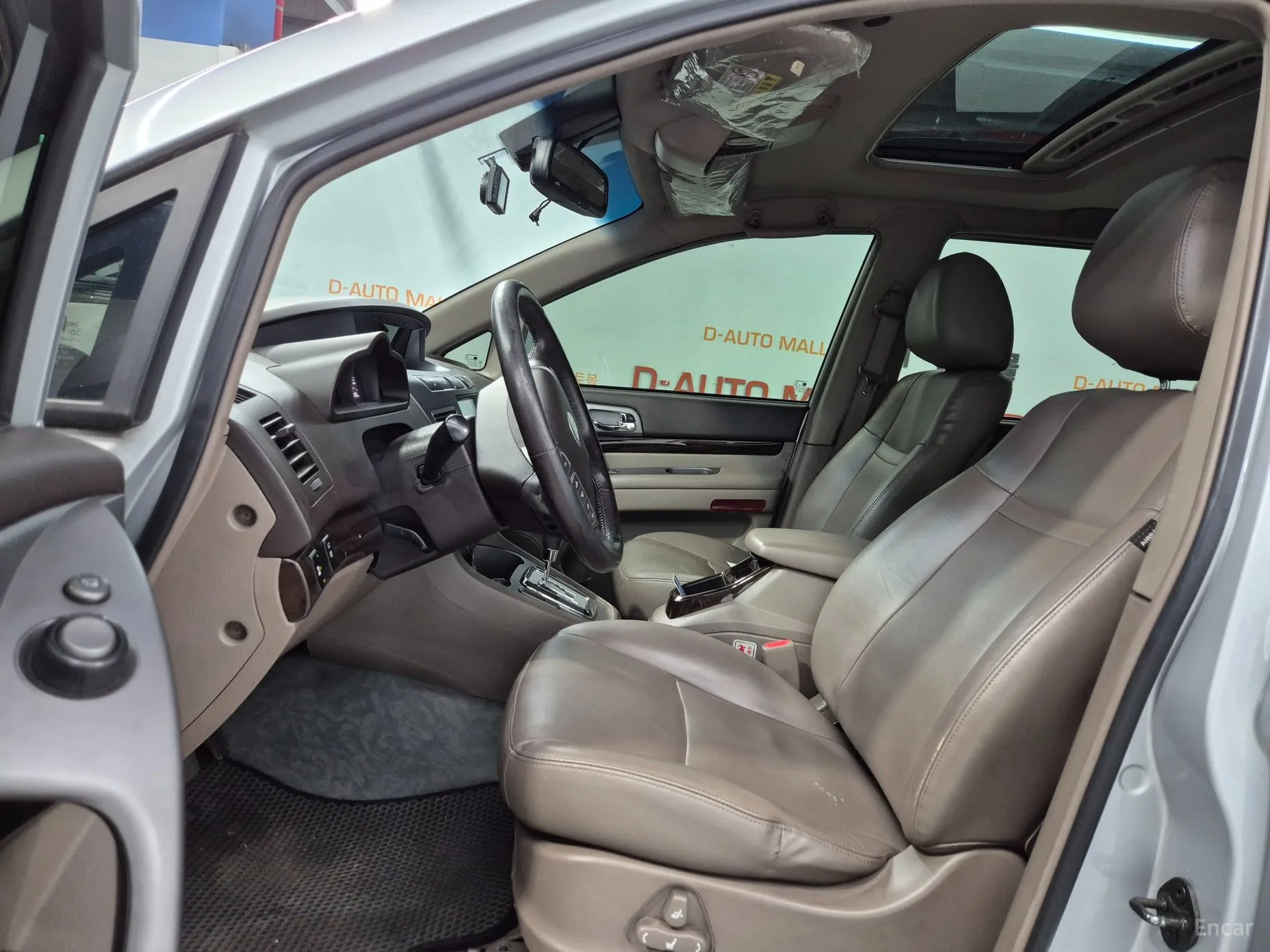KG Mobility (SsangYong) Korando Turismo превью 12