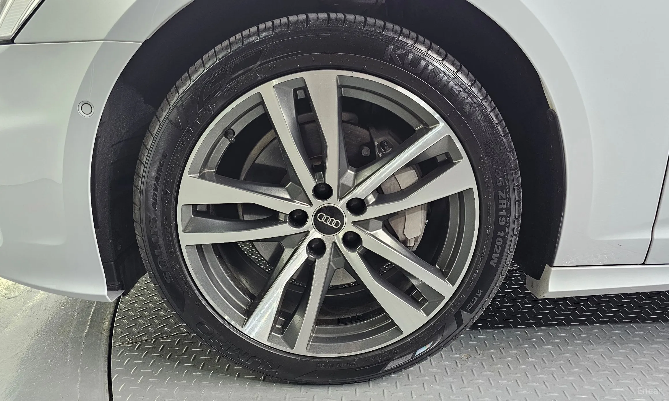 Audi A6 (C8) превью 5