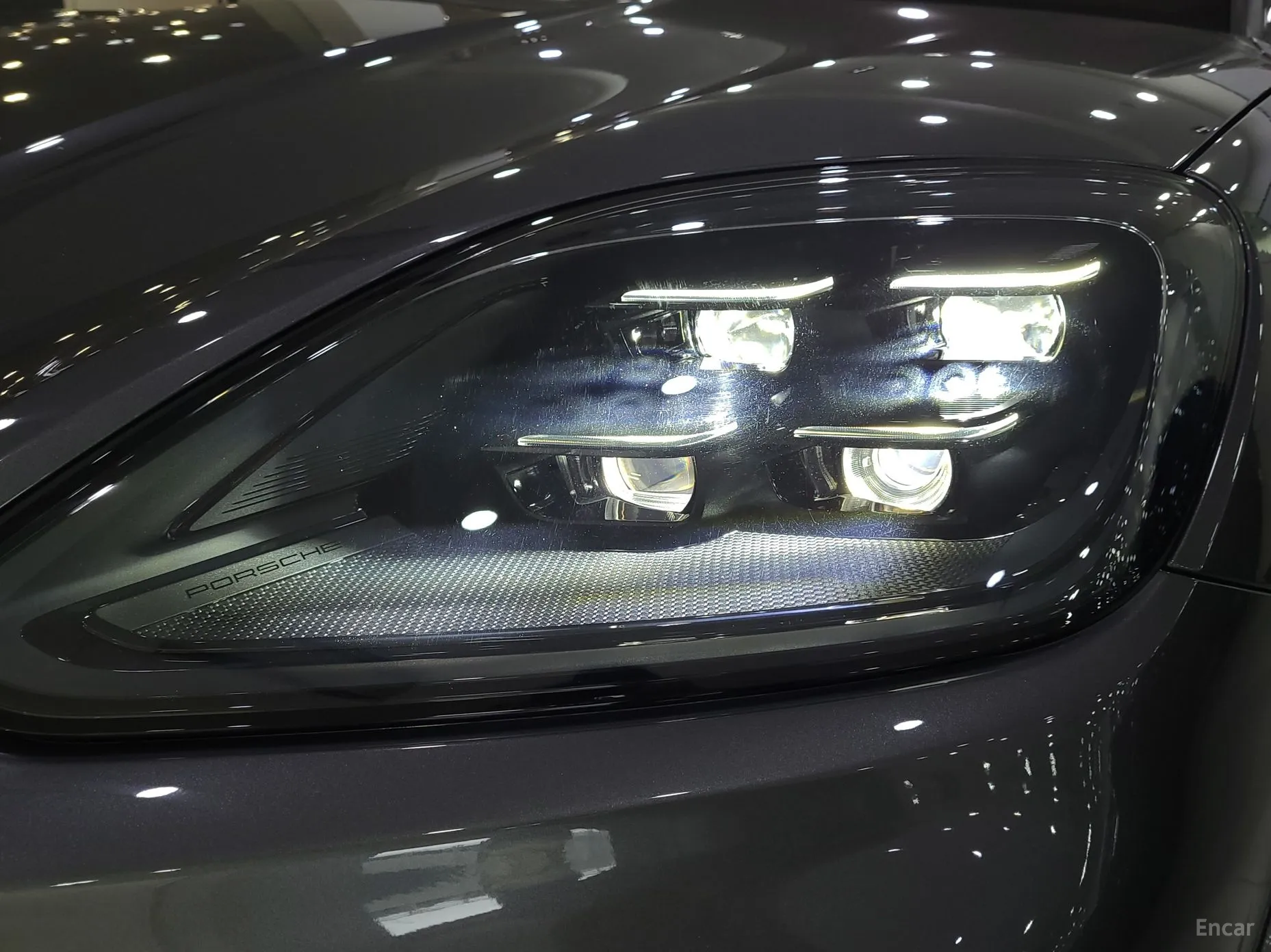 Porsche Cayenne (PO536) превью 17