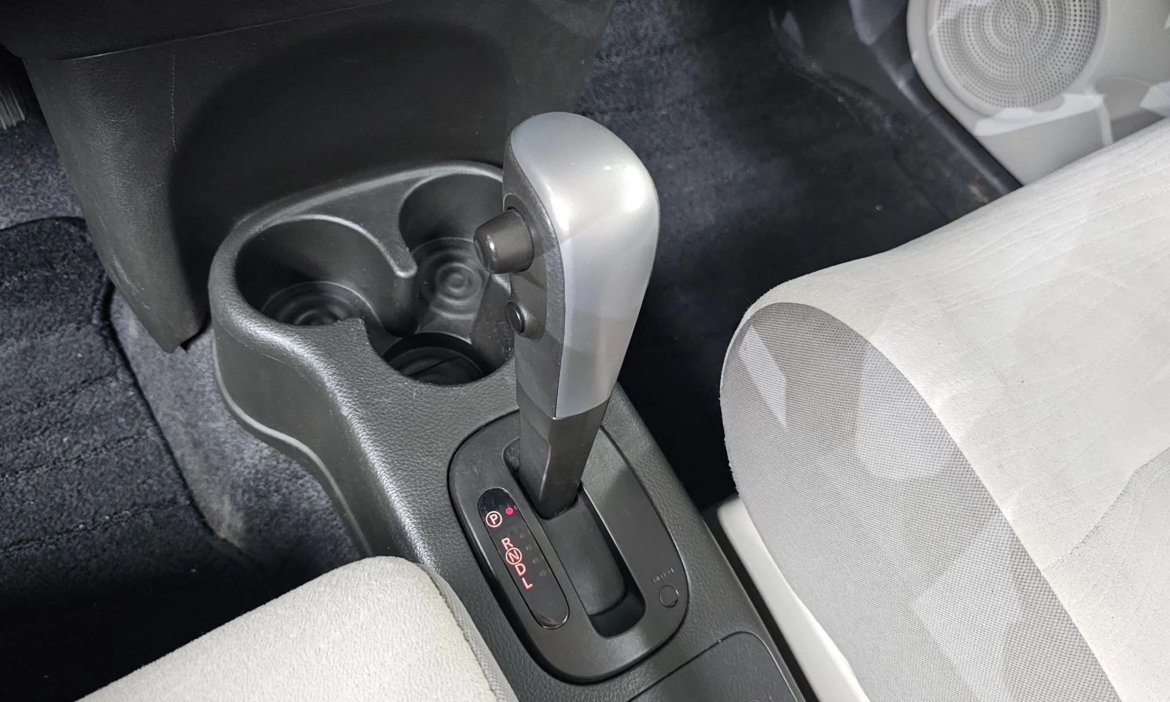 Nissan Cube превью 9