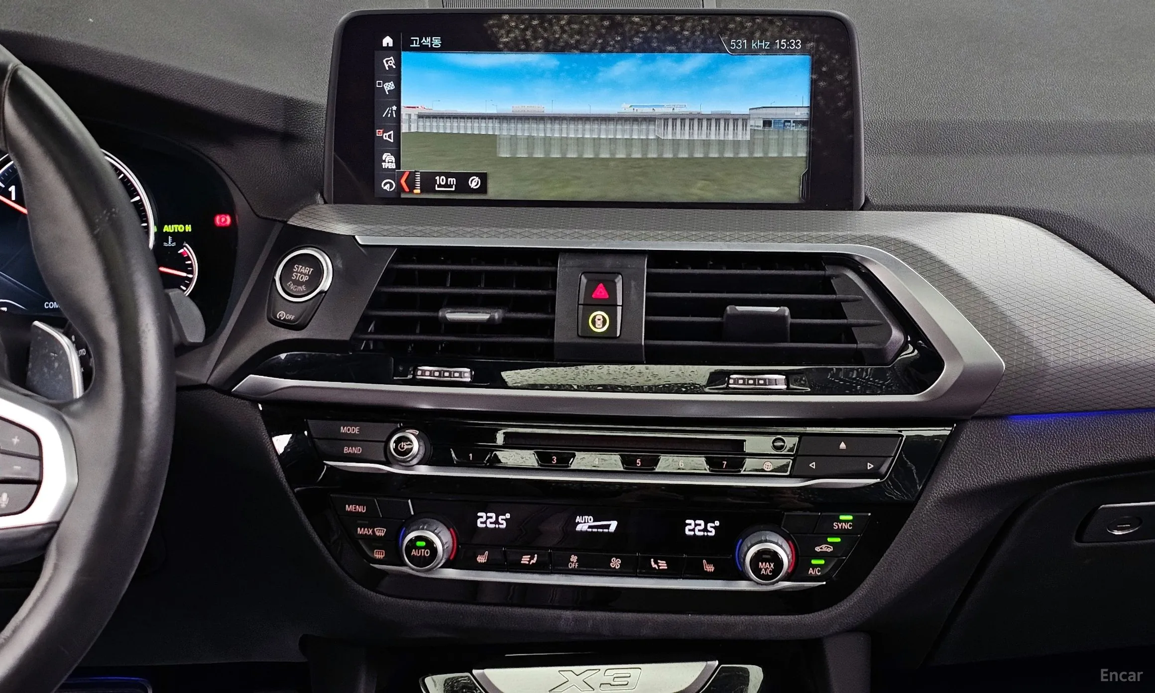 BMW X3 (G01) превью 14