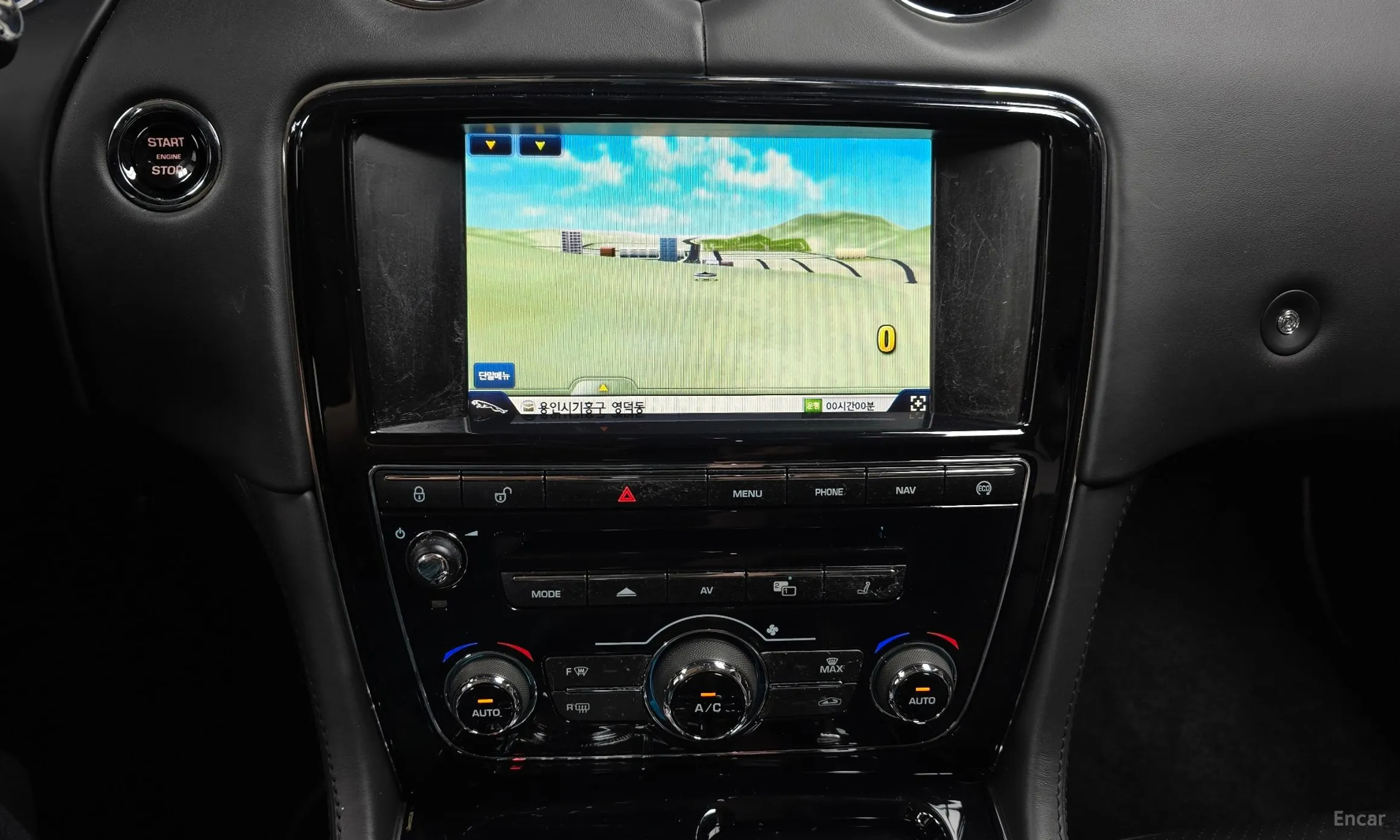 Jaguar All New XJ превью 14