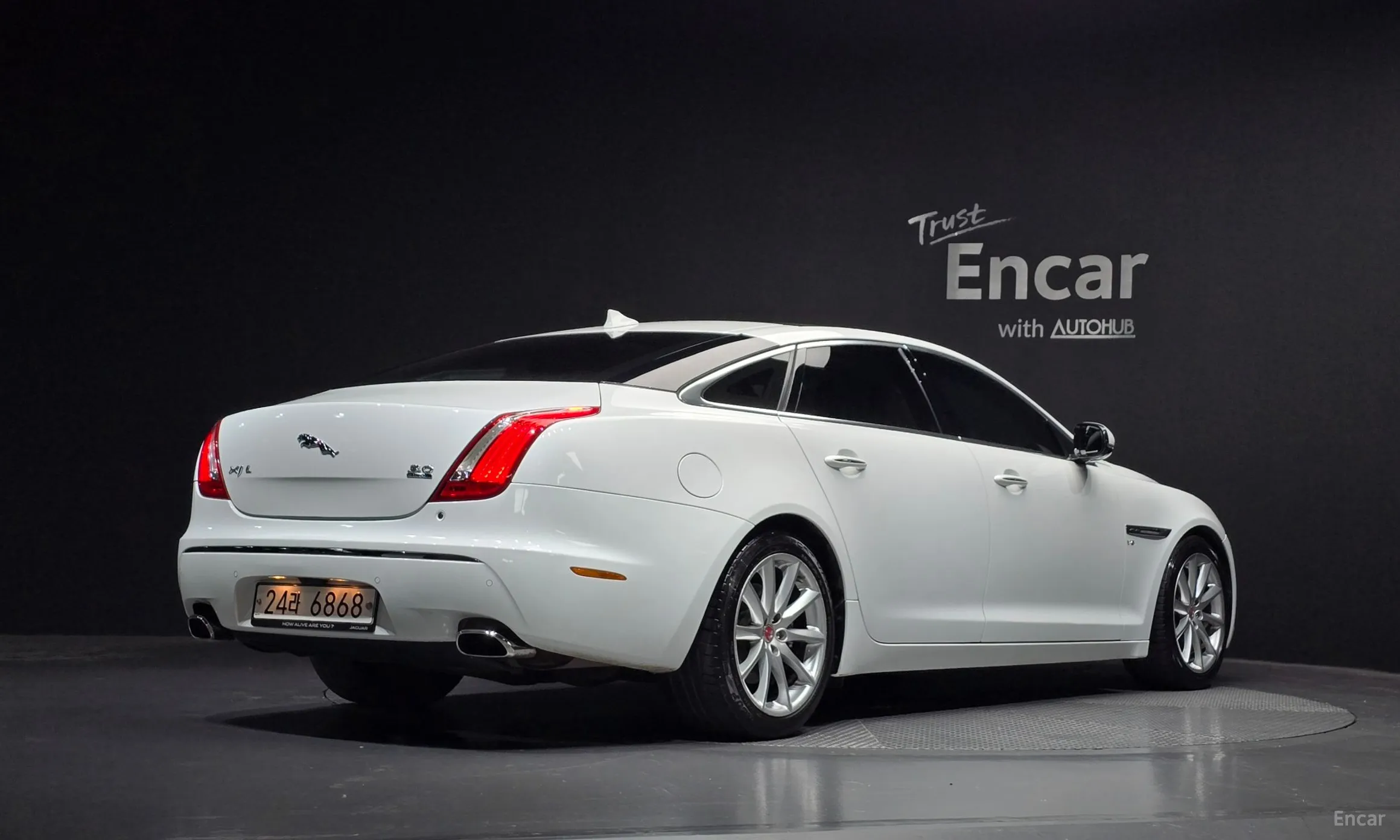 Jaguar All New XJ