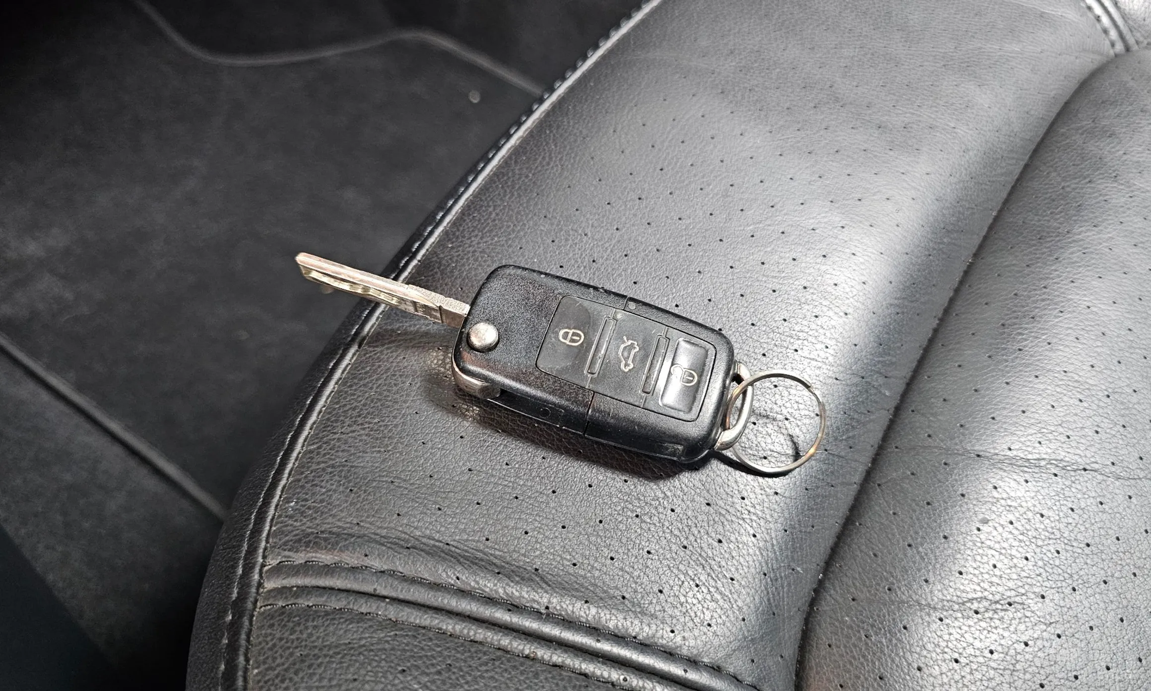 Volkswagen New Beetle превью 16