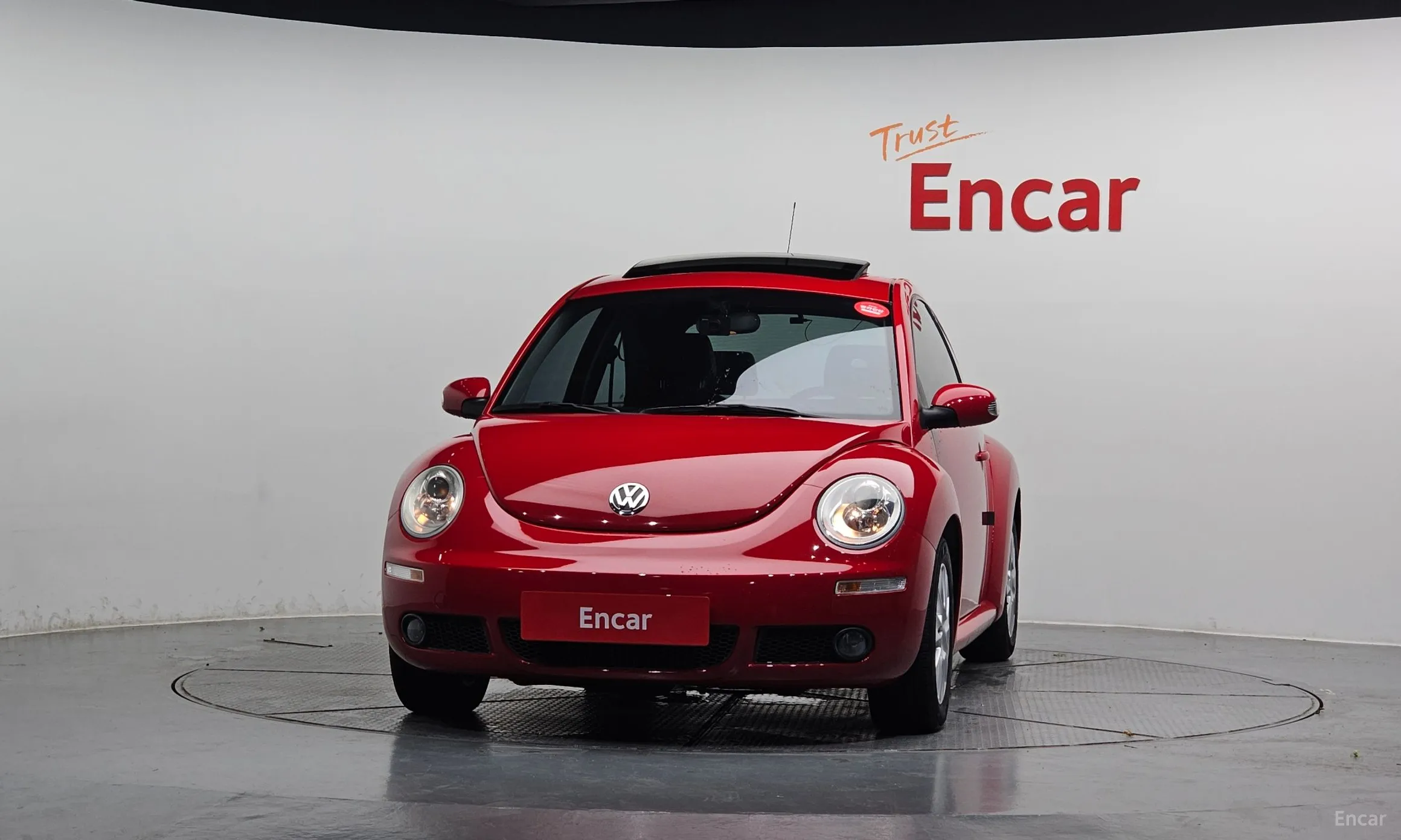 Volkswagen New Beetle превью 3