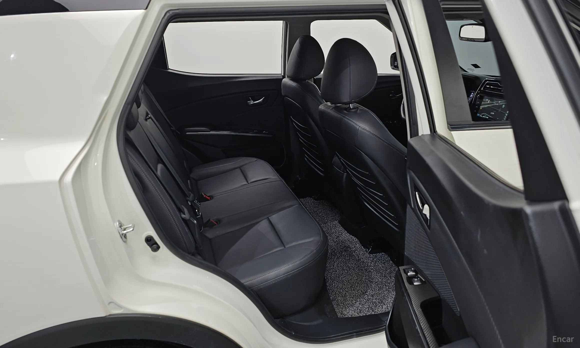 KG Mobility (SsangYong) Berry New Tivoli превью 11