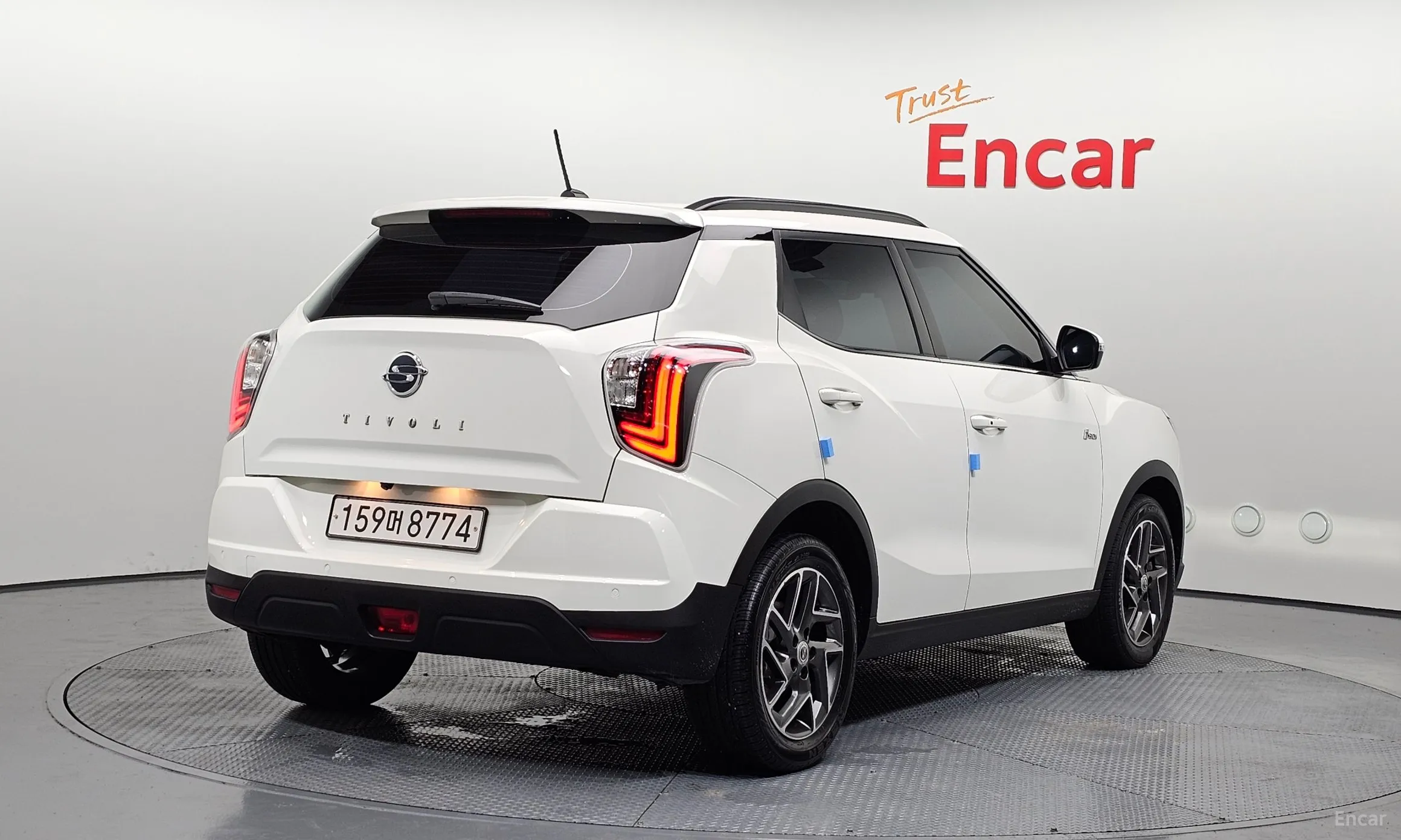 KG Mobility (SsangYong) Berry New Tivoli превью 2