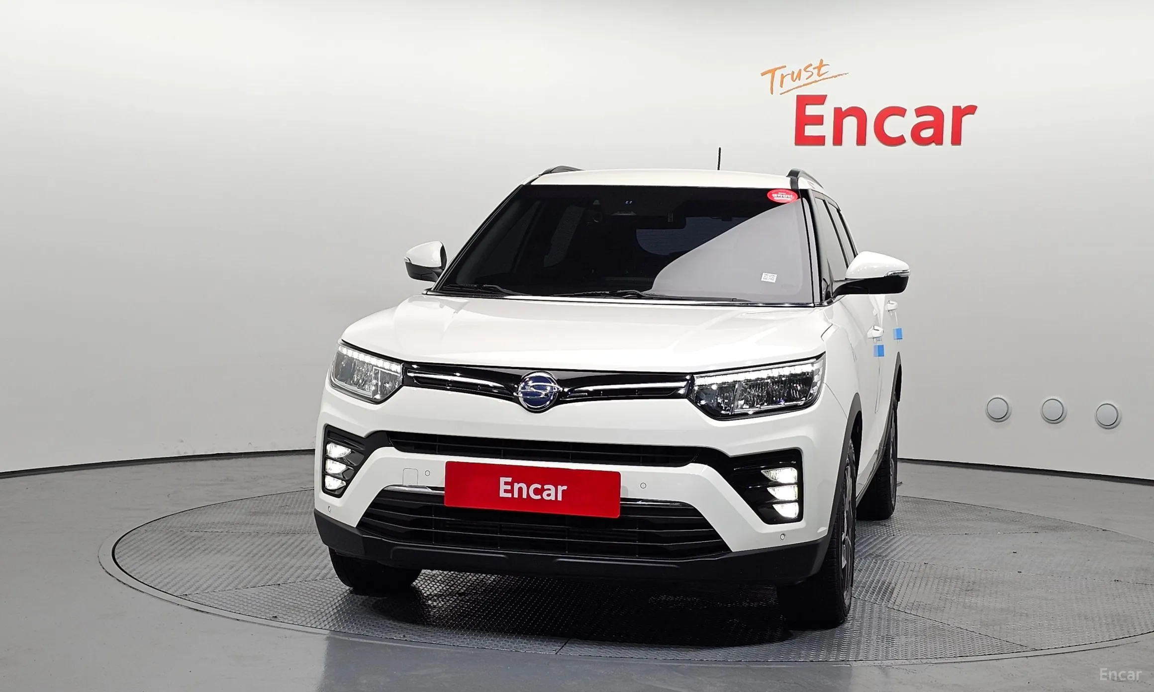 KG Mobility (SsangYong) Berry New Tivoli превью 3