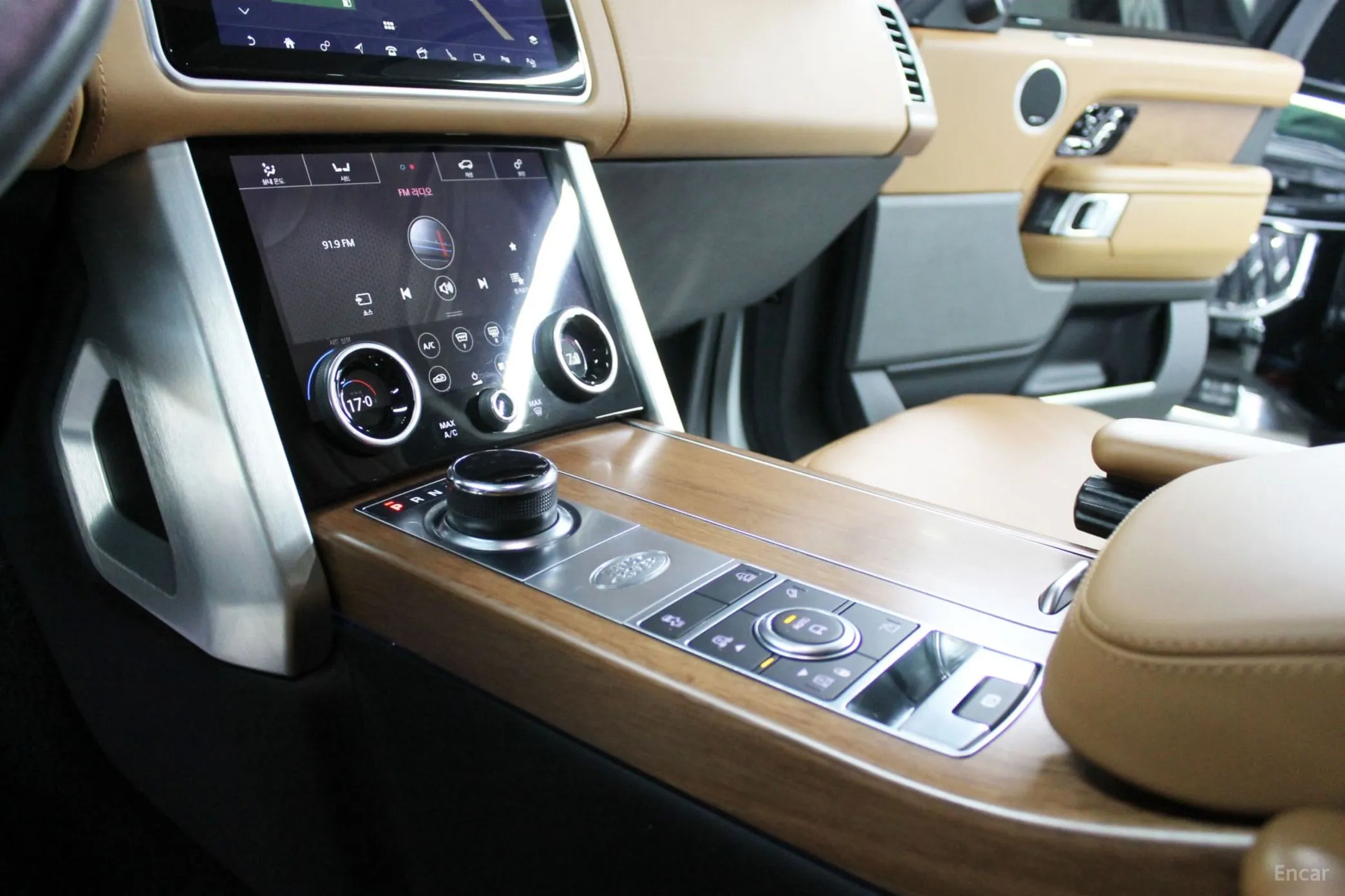 Land Rover Range Rover 4th Generation превью 16