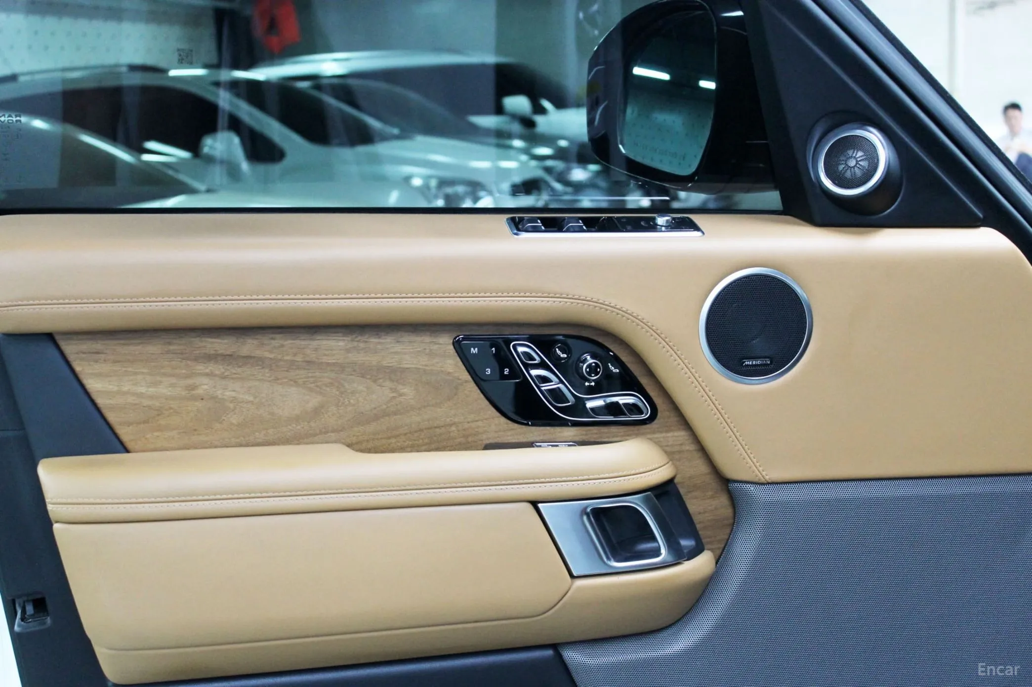 Land Rover Range Rover 4th Generation превью 7