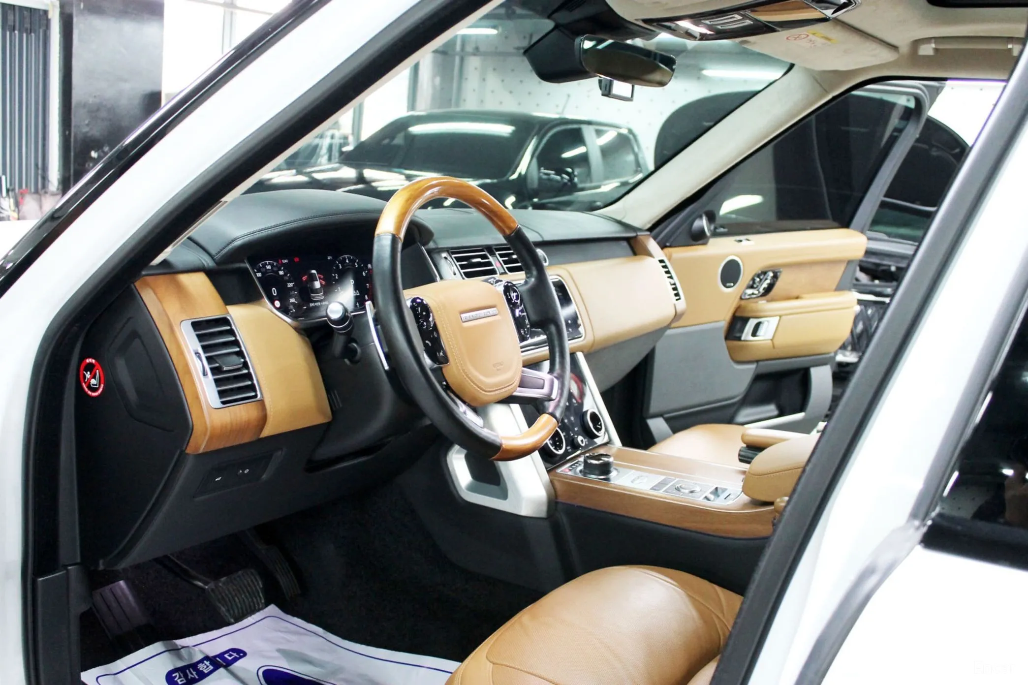 Land Rover Range Rover 4th Generation превью 8