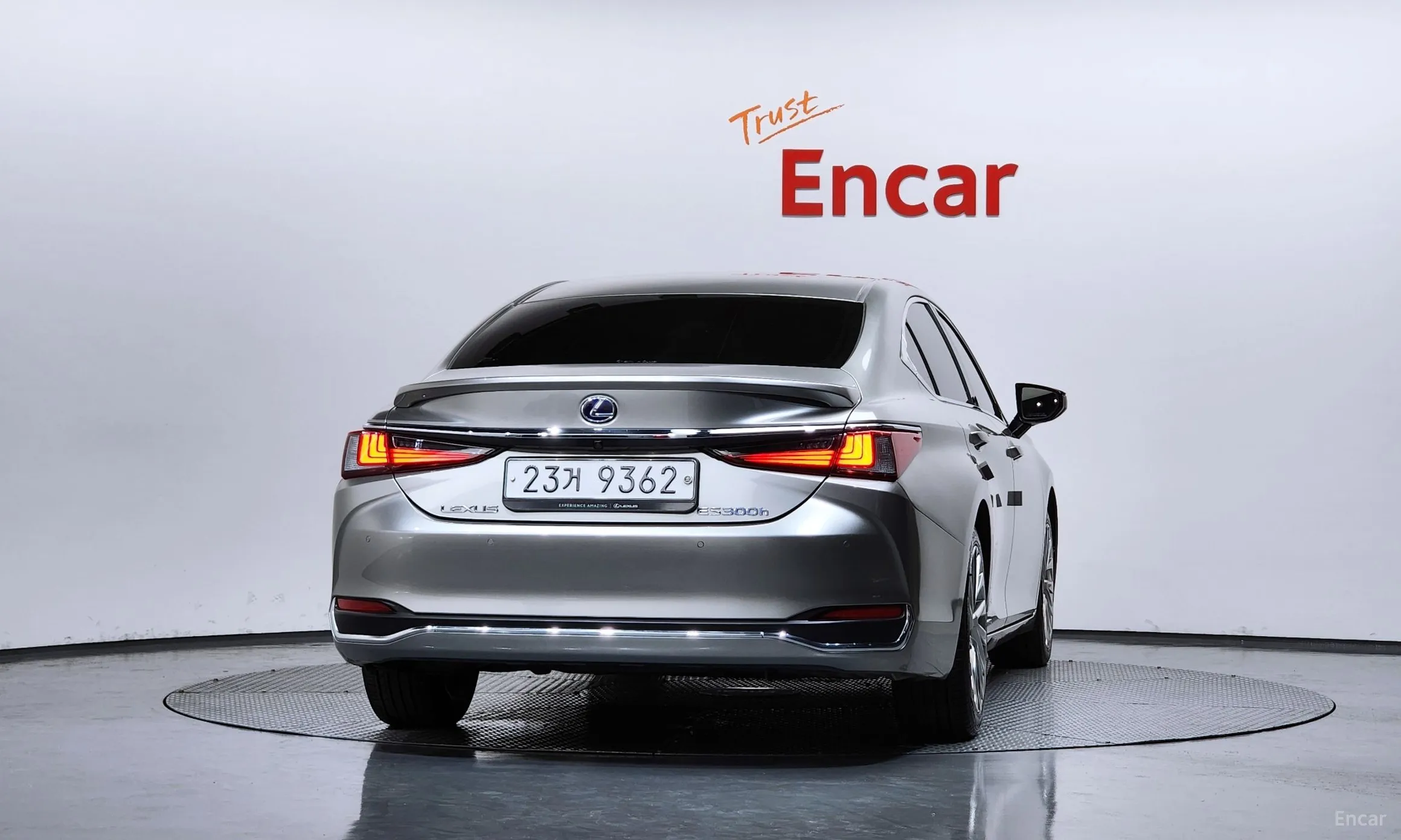 Lexus ES300h 7th Generation превью 4