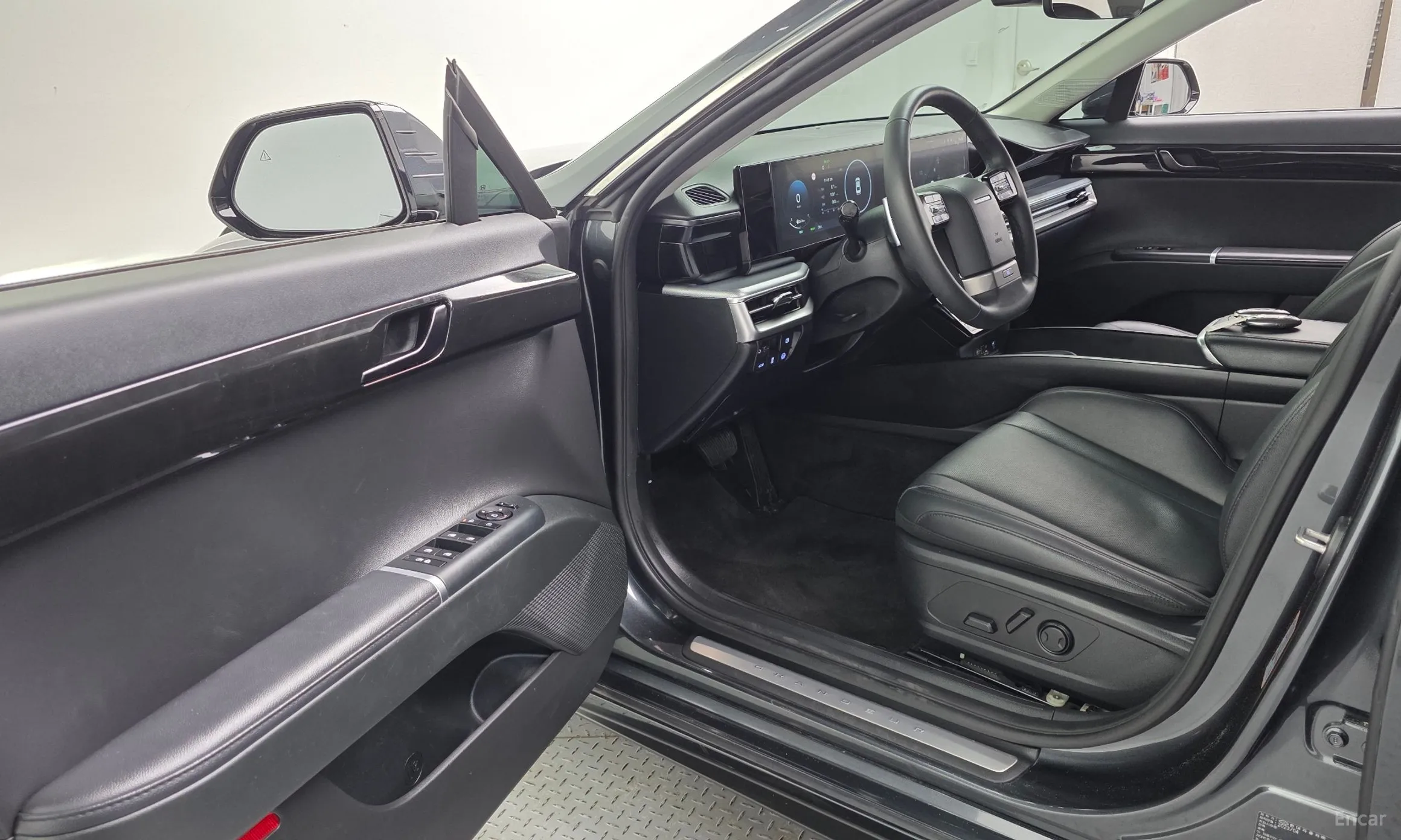 Hyundai Grandeur Hybrid (GN7) превью 10